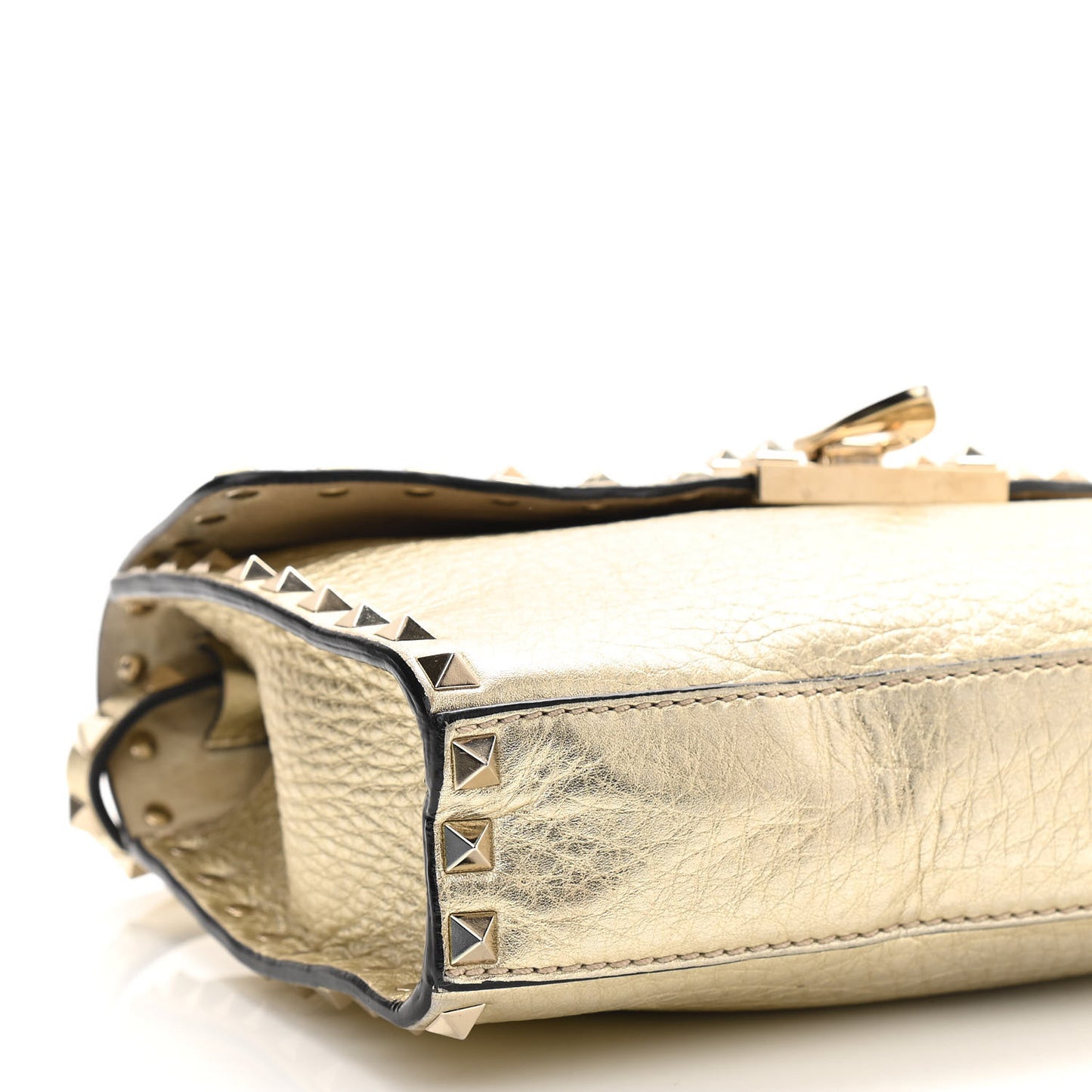 Metallic Pebbled Calfskin Medium Rockstud Flip Lock Crossbody Bag Platino