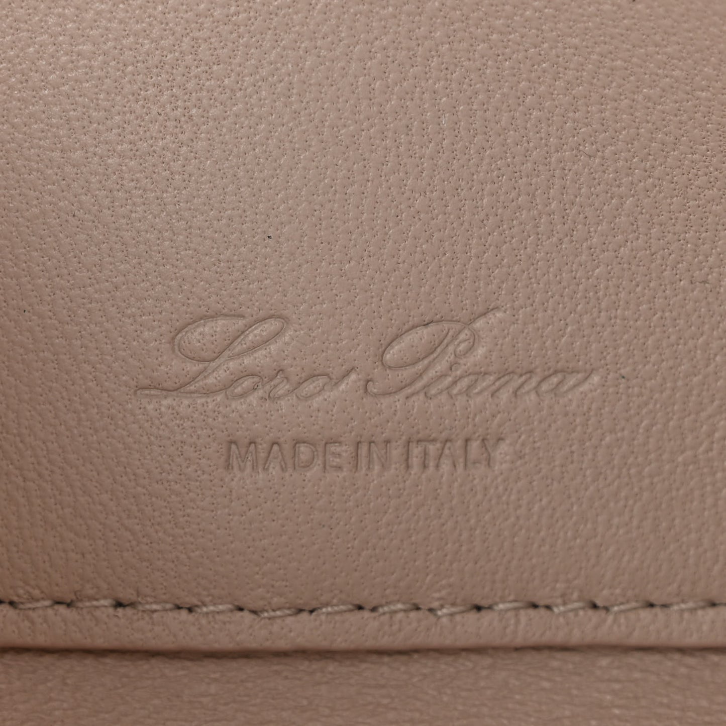 Grained Calfskin Extra Pocket Mini Pouch Creamed Honey