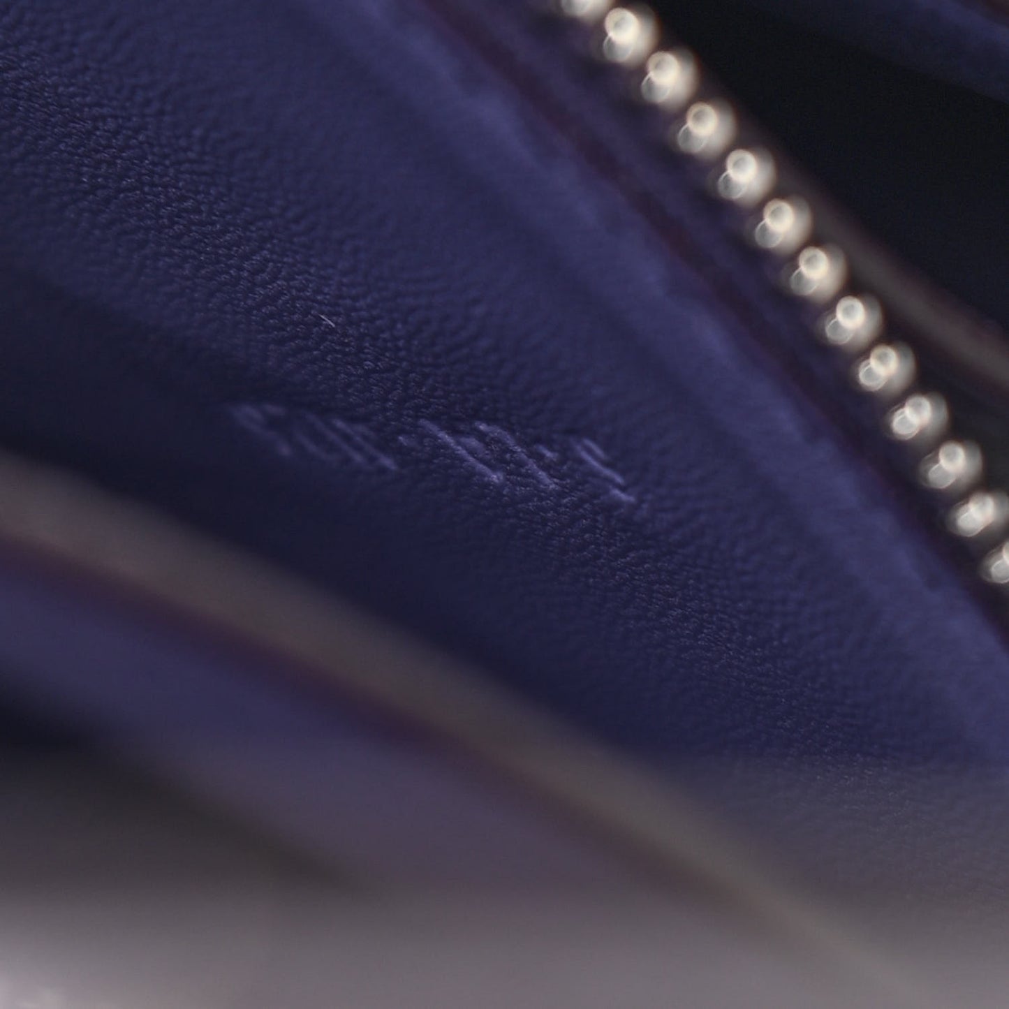 Box Calfskin Medium Classic Box Flap Bag Amethyst