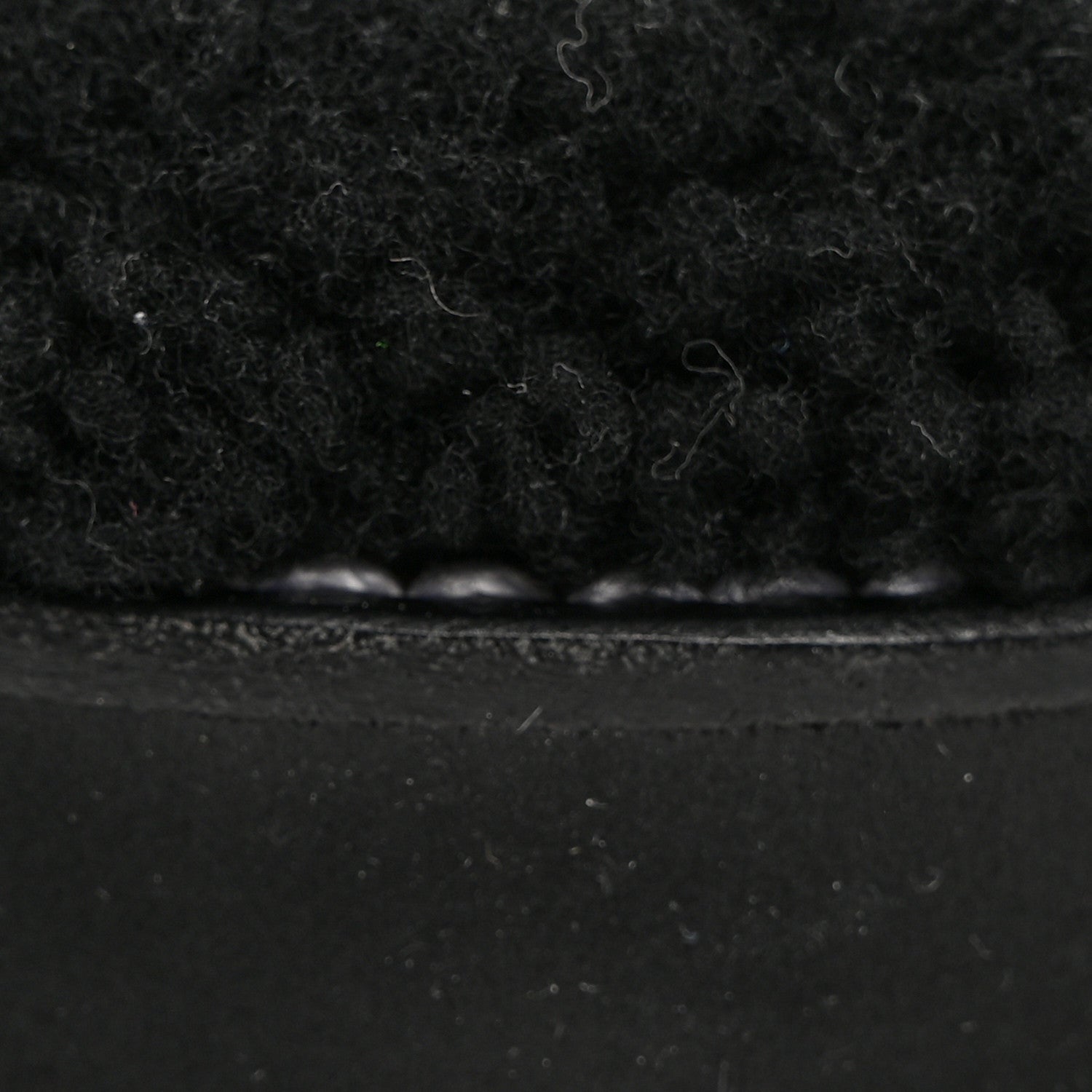 Louis Vuitton Shearling Monogram Giant Paseo Flat Comfort Mule 40 Black 9 of 9