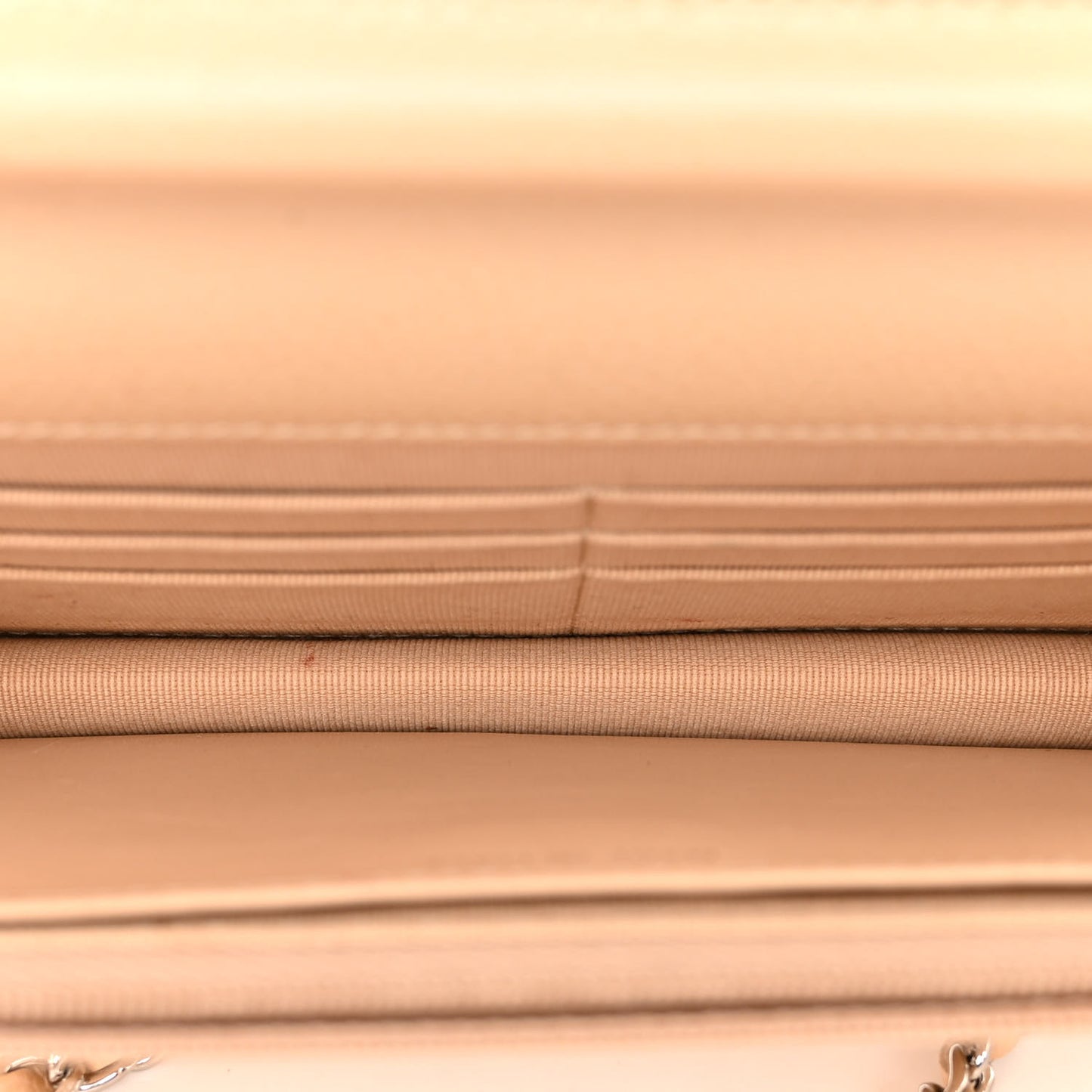 Caviar Quilted Wallet On Chain WOC Beige