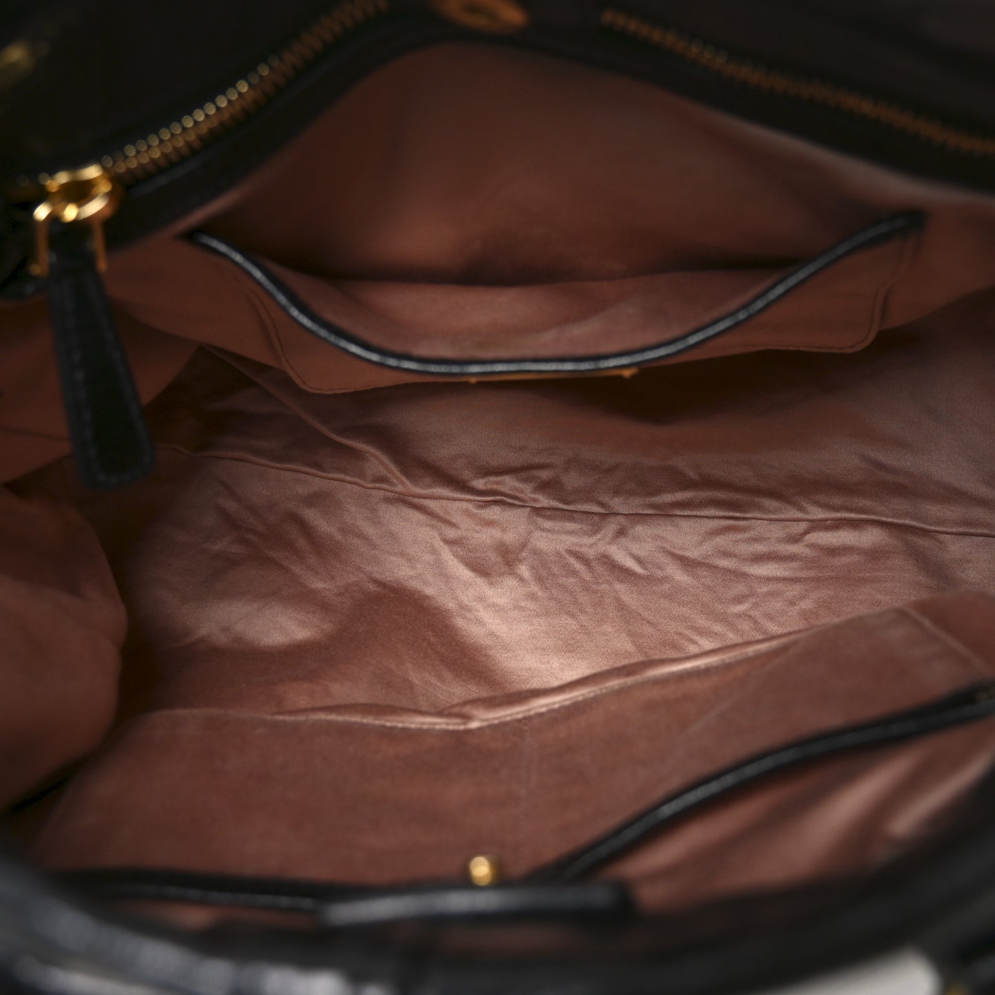 Vitello Lux Gathered Tote Black