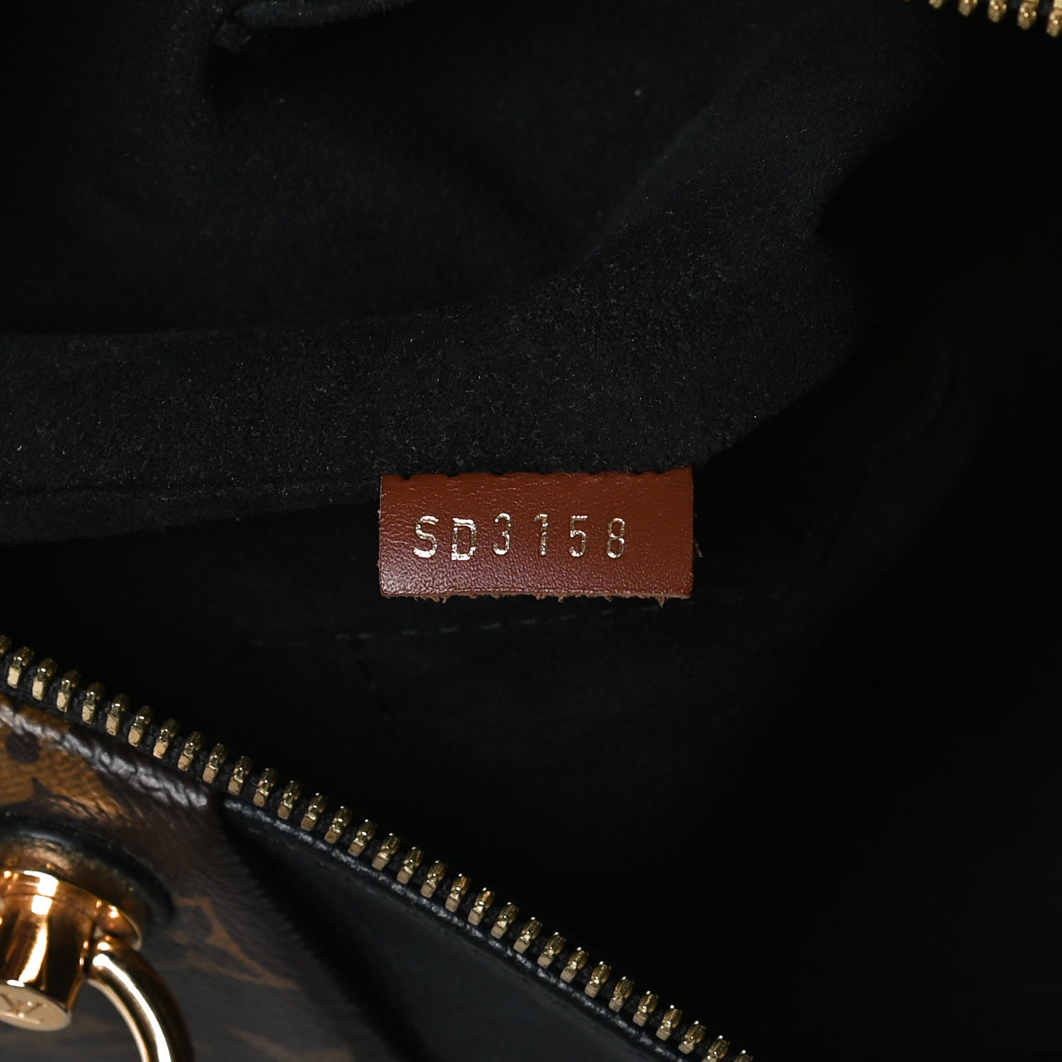 Louis Vuitton Monogram V Tote MM Black 7 of 15