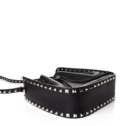 Valentino Garavani Grained Calfskin Rockstud Bucket Bag Black 3 of 5