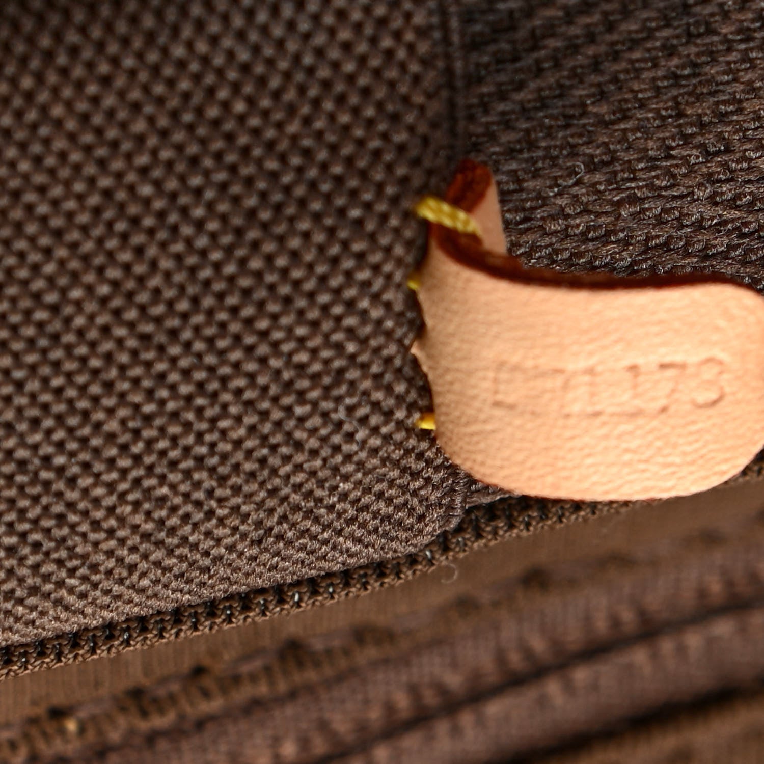 Louis Vuitton Monogram Horizon 70 7 of 32