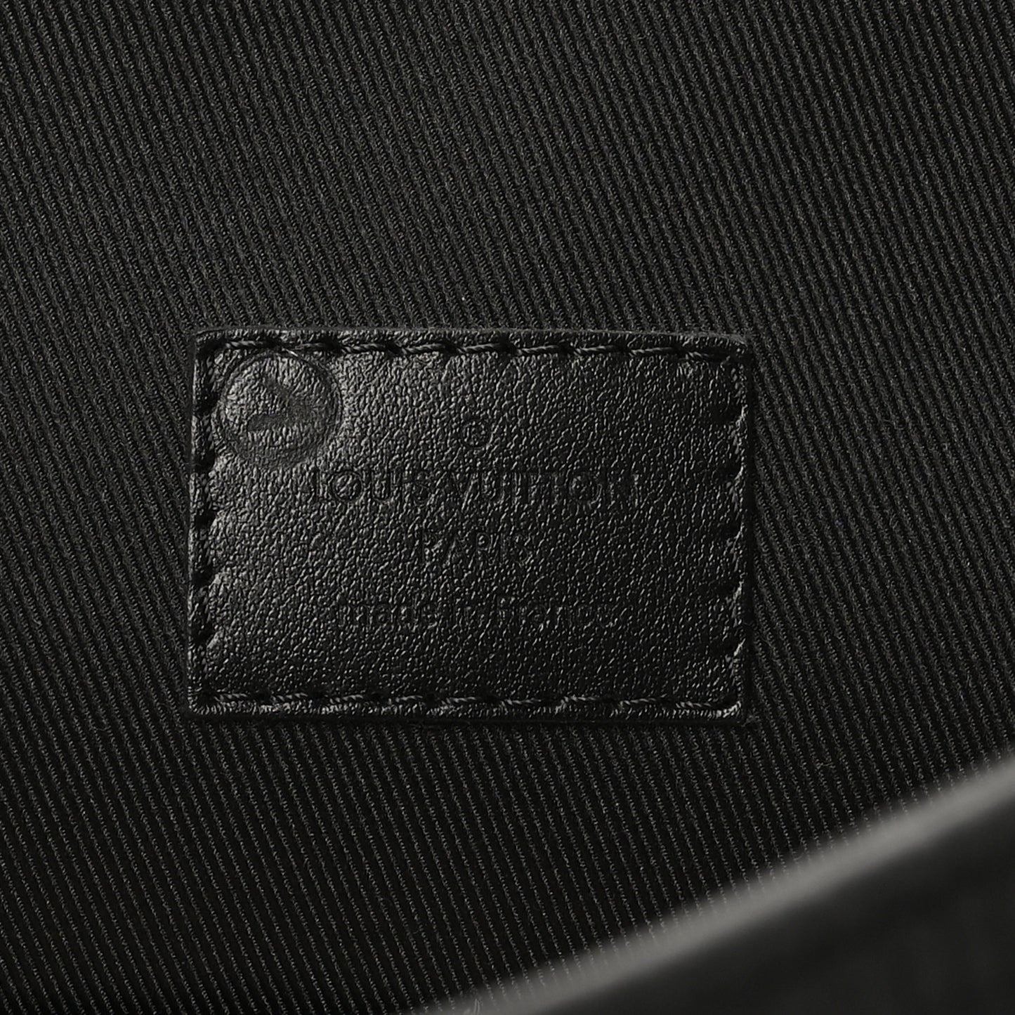 Taurillon Christopher Messenger Black