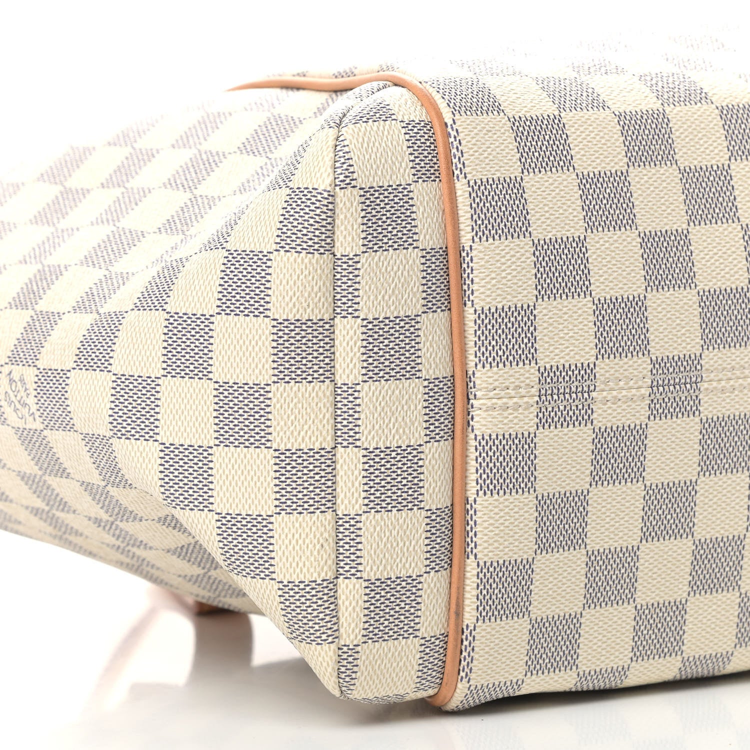 Louis Vuitton Damier Azur Totally MM 6 of 8