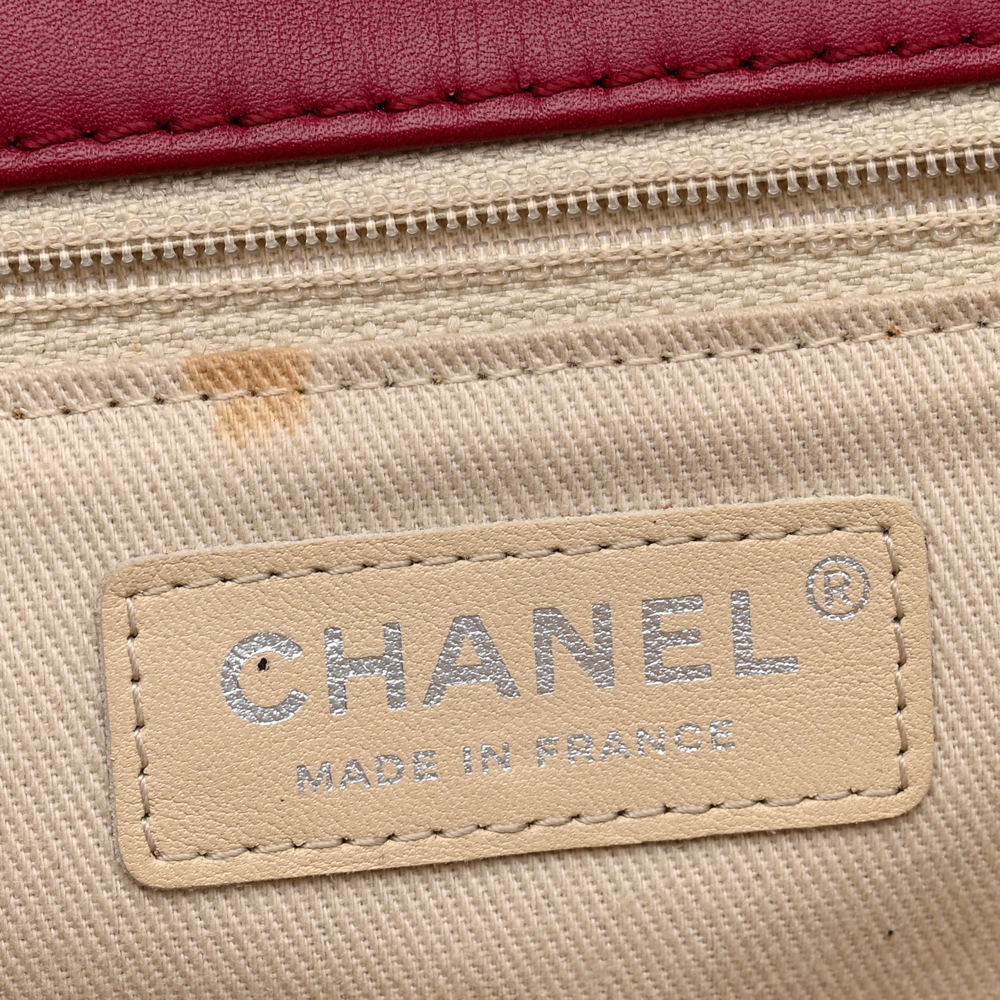 Calfskin Quilted Double Stitch Hamptons Clutch with Chain Red