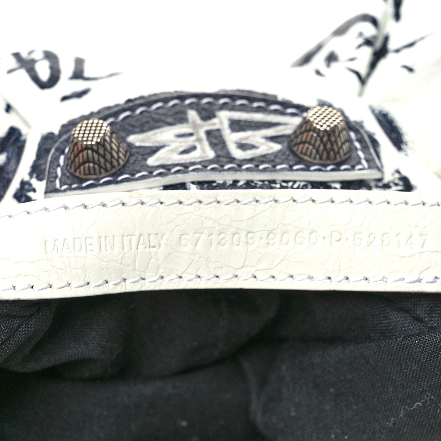 Agneau Arena Graffiti Le Cagole Shoulder Bag XS Black White