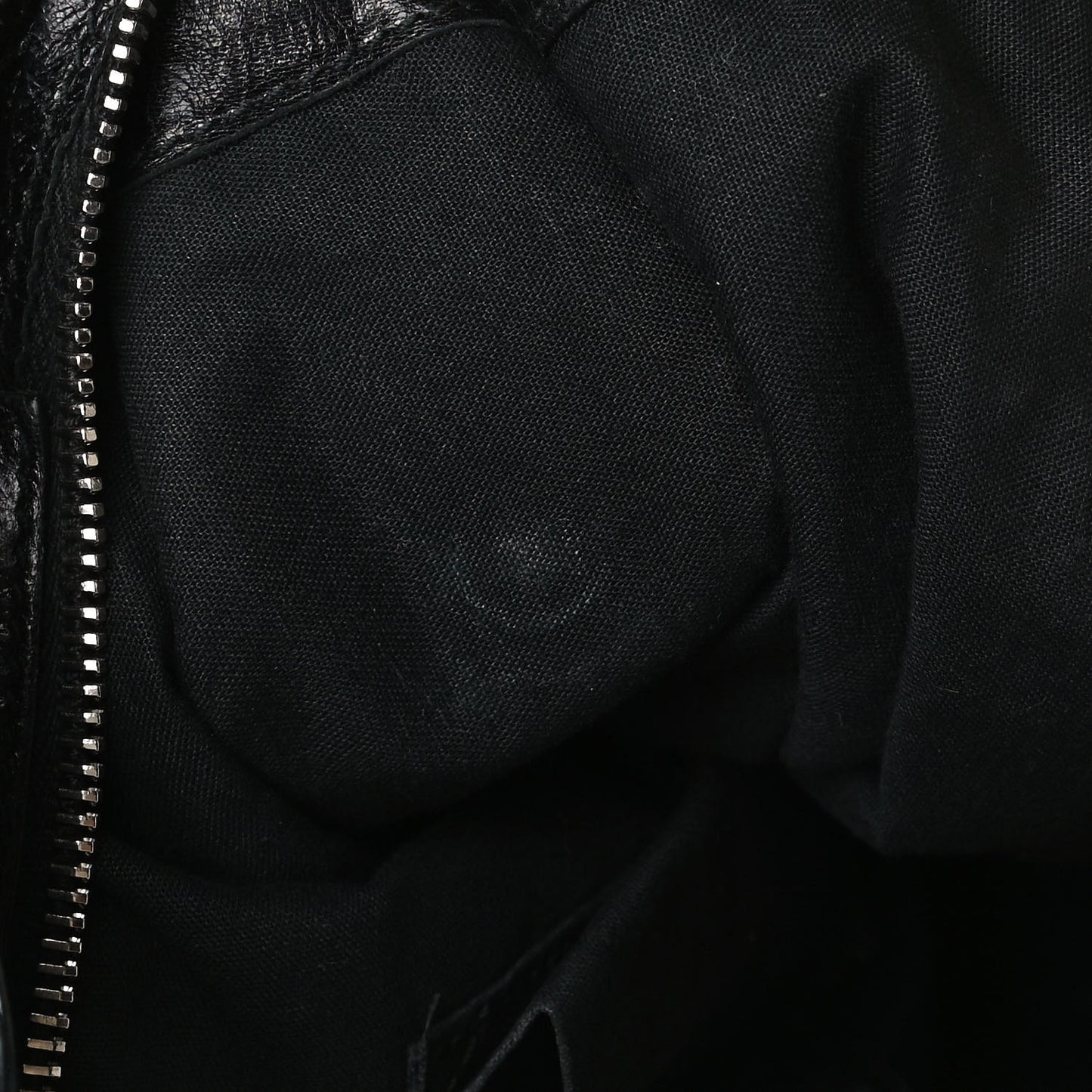 Agneau Giant 12 Silver Hardware City Black