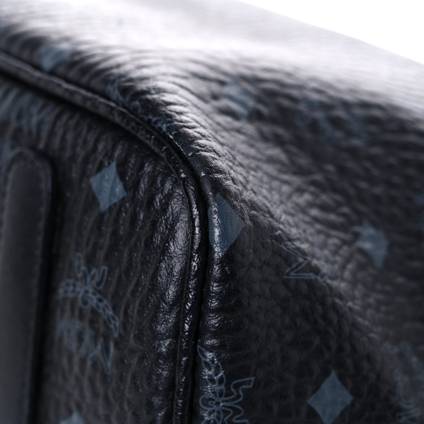 Visetos Medium Reversible Shopping Tote Black