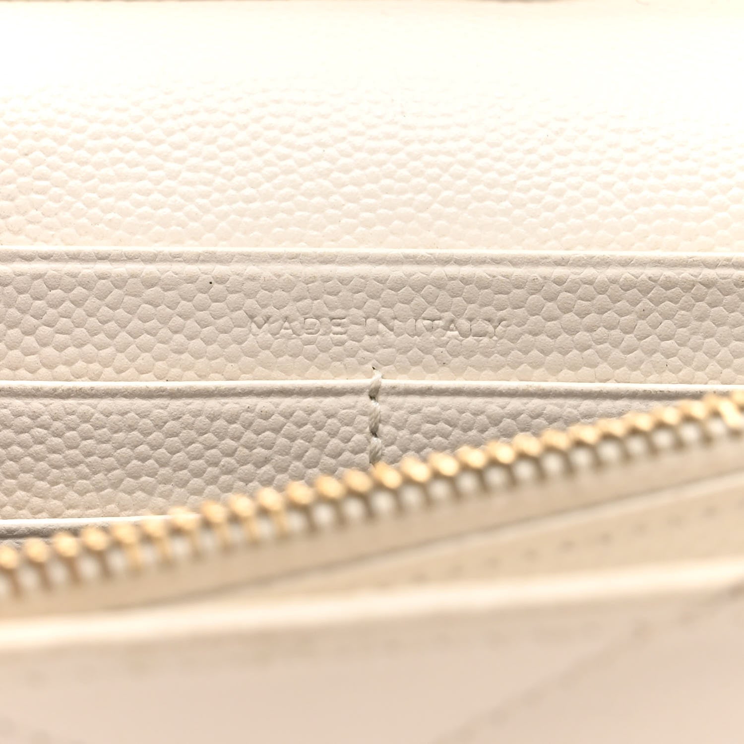 Saint Laurent Grain De Poudre Matelasse Chevron Monogram Chain Wallet White 7 of 18