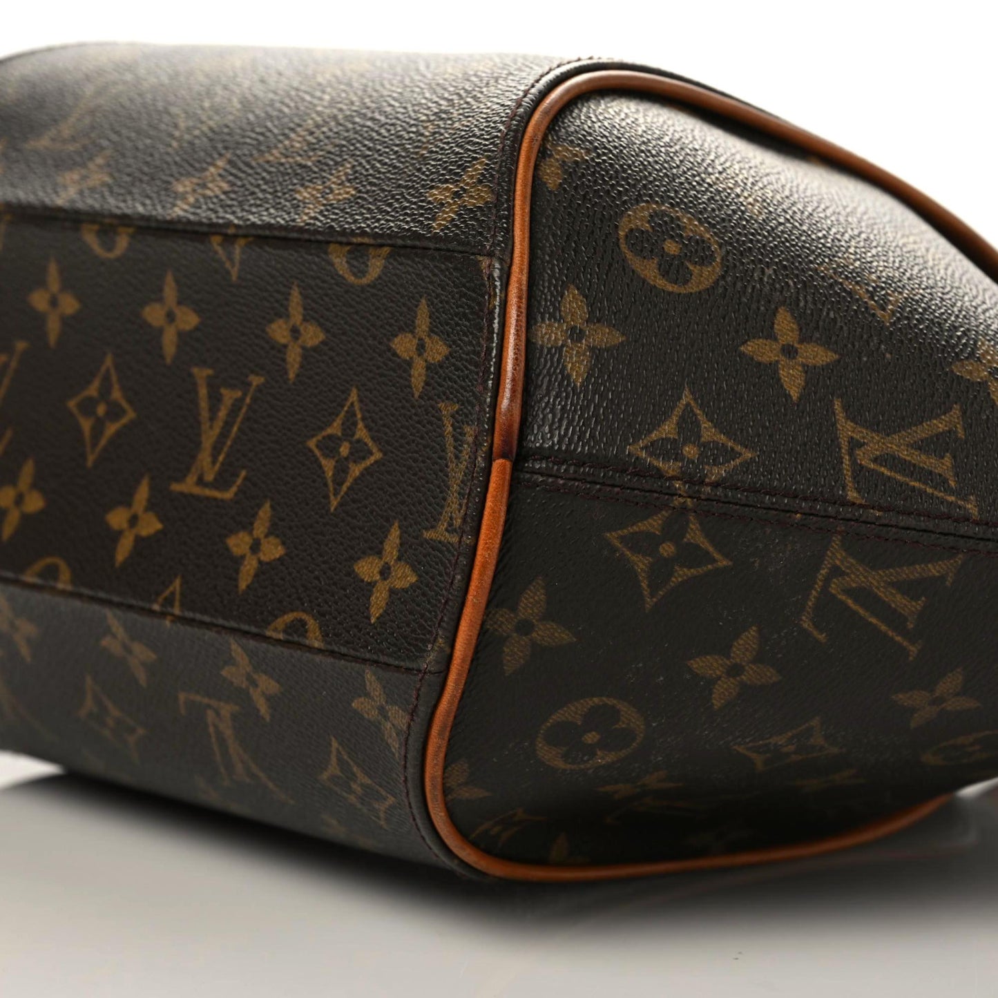 Monogram Ellipse MM