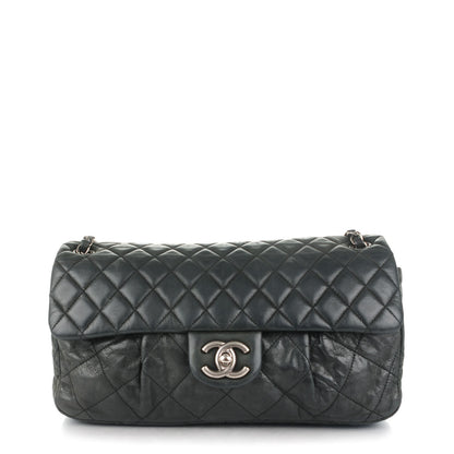 Chanel Iridescent Calfskin Large Chic Quilt Flap Black 1 of 8