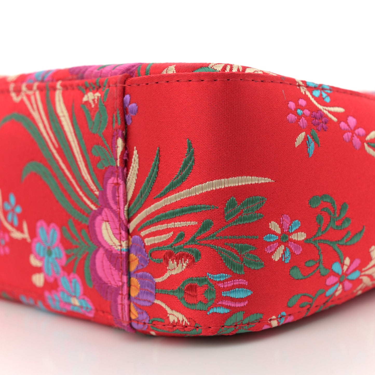 Jacquard Matelasse Floral Medium GG Marmont Shoulder Bag Red