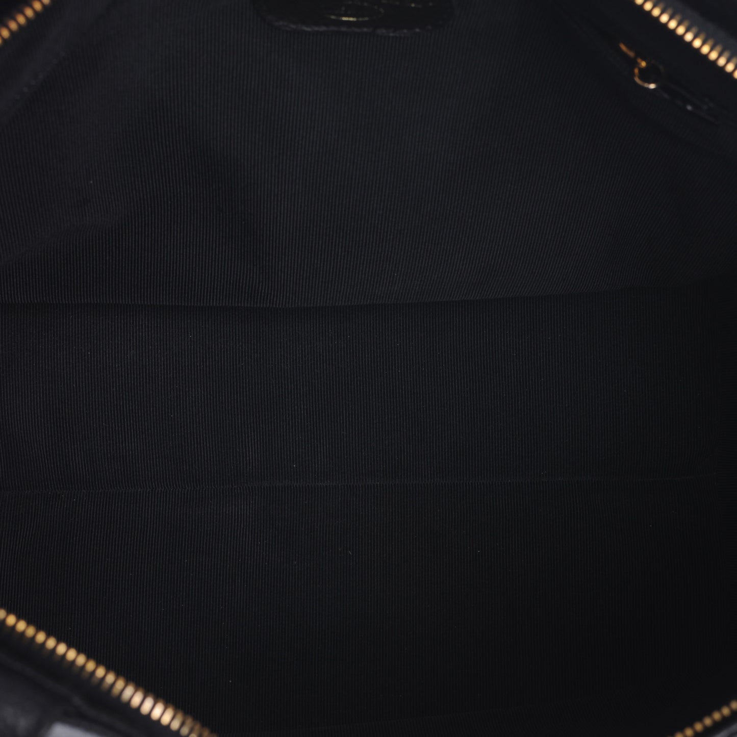 Caviar CC Shoulder Bag Black