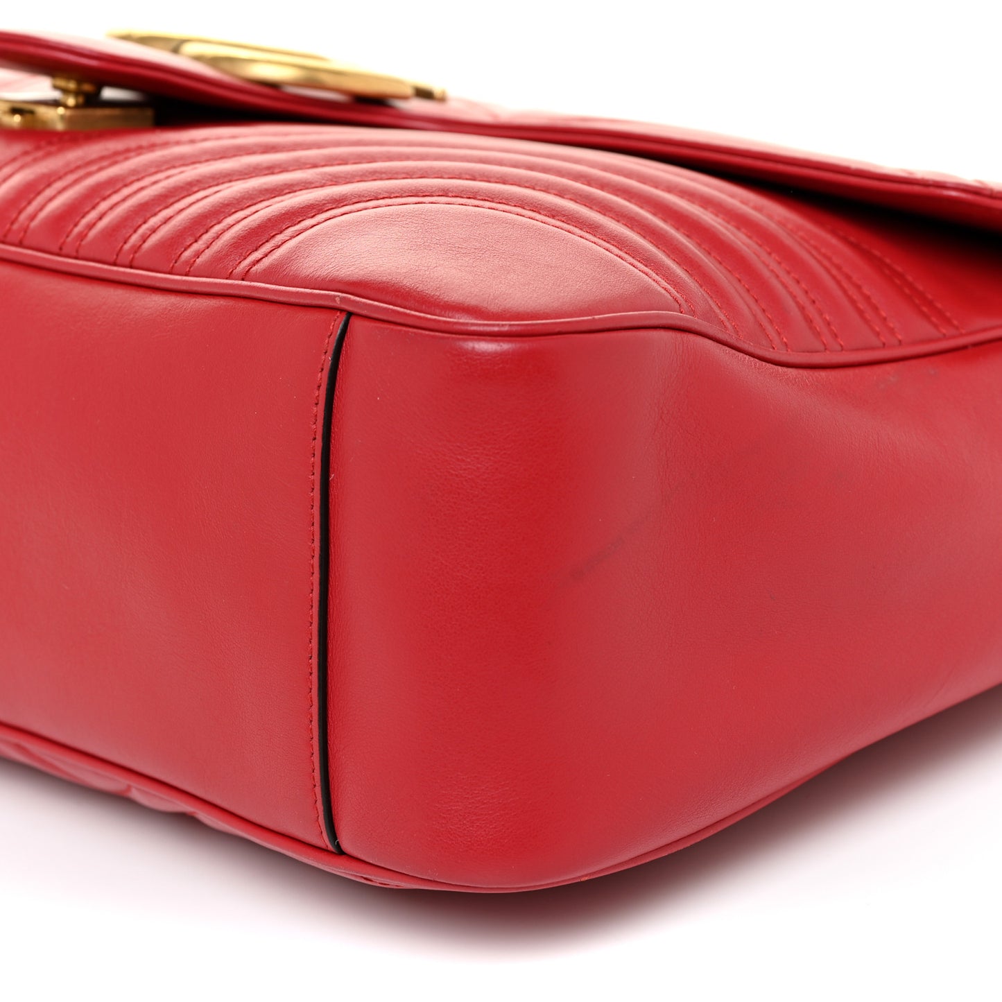 Calfskin Matelasse Large GG Marmont Shoulder Bag Hibiscus Red