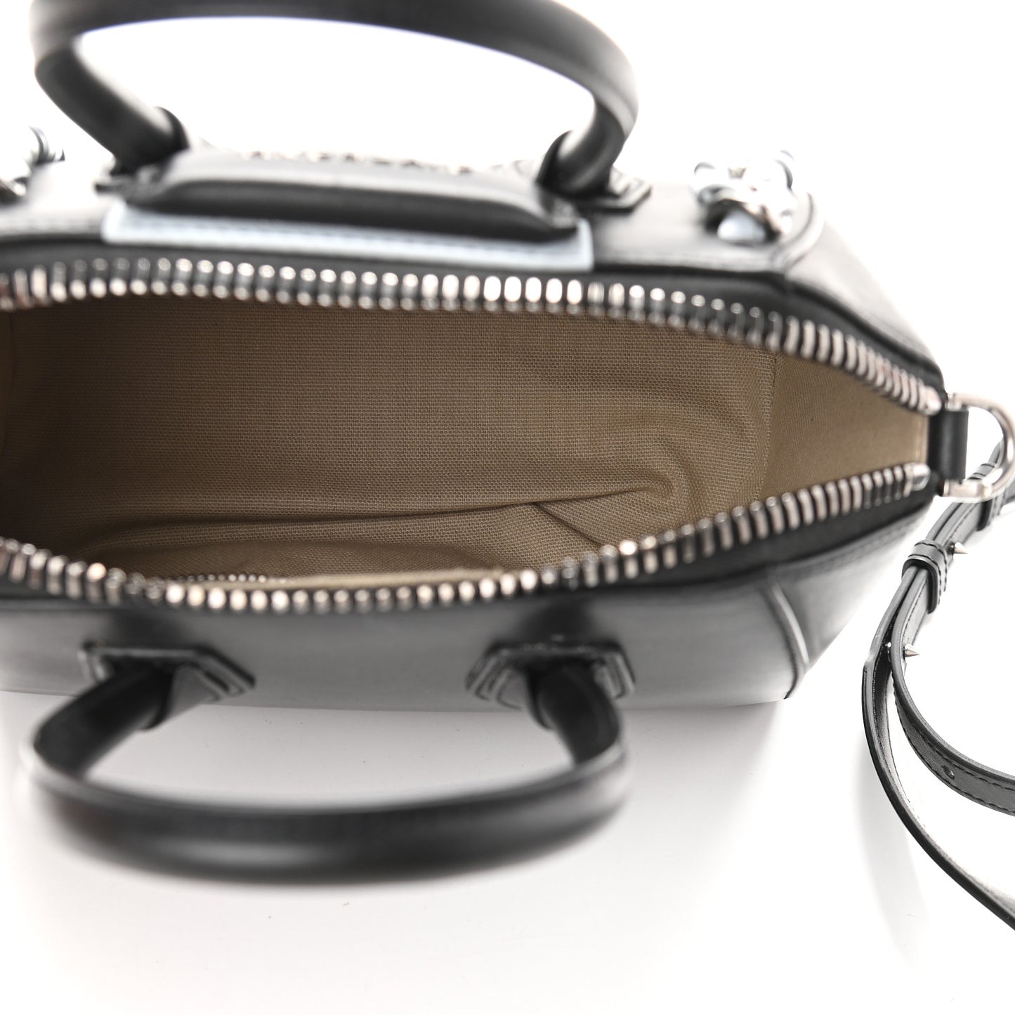 Smooth Calfskin Mini Chain Weave Antigona Black