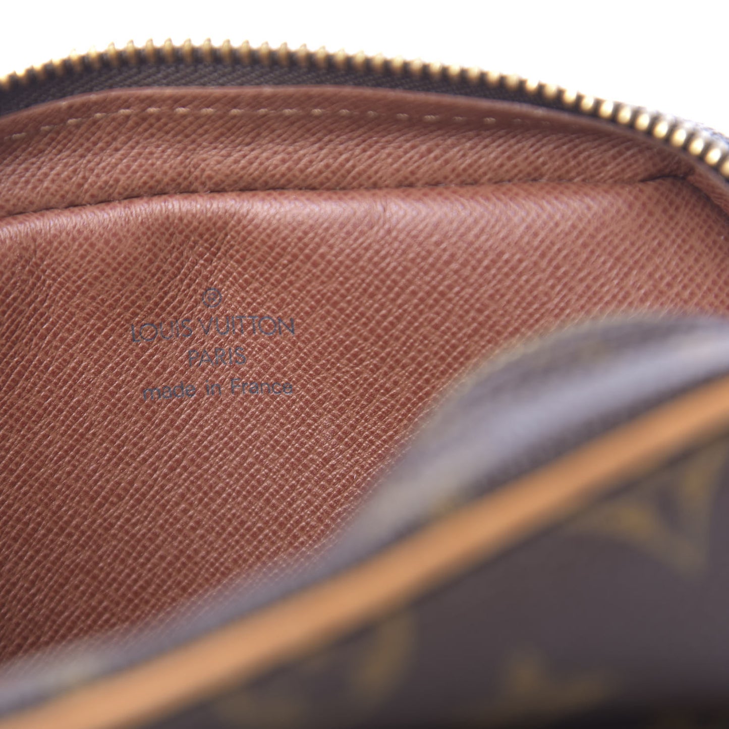 Monogram Amazone