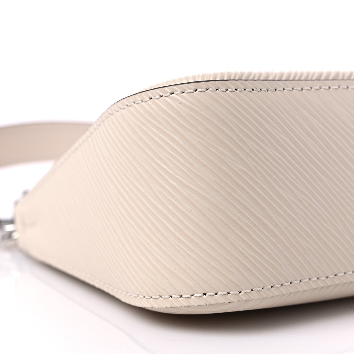 Louis Vuitton Epi Marellini Quartz 8 of 10
