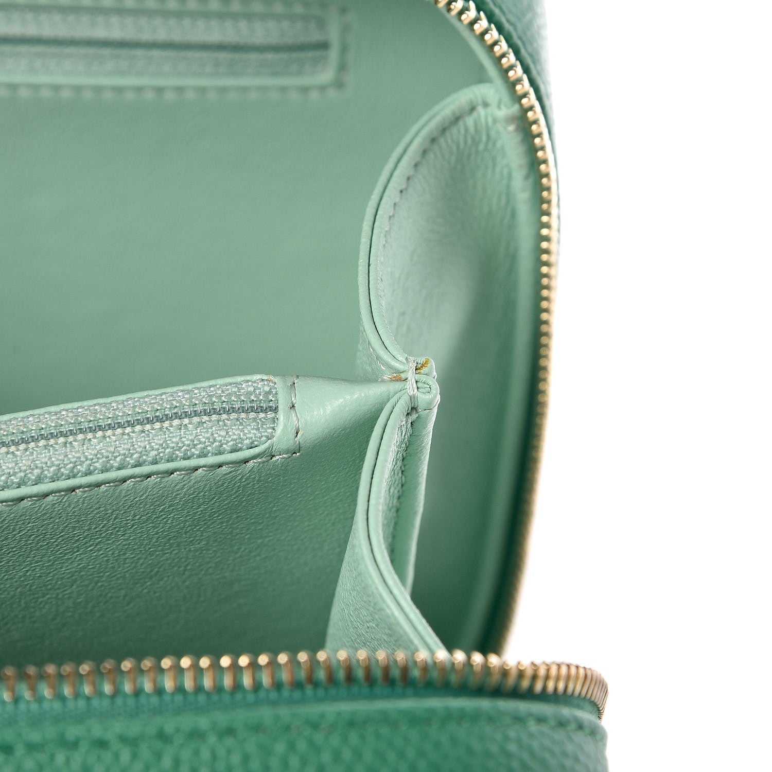Chanel Caviar Quilted Medium CC Filigree Vanity Case Green 9 of 13