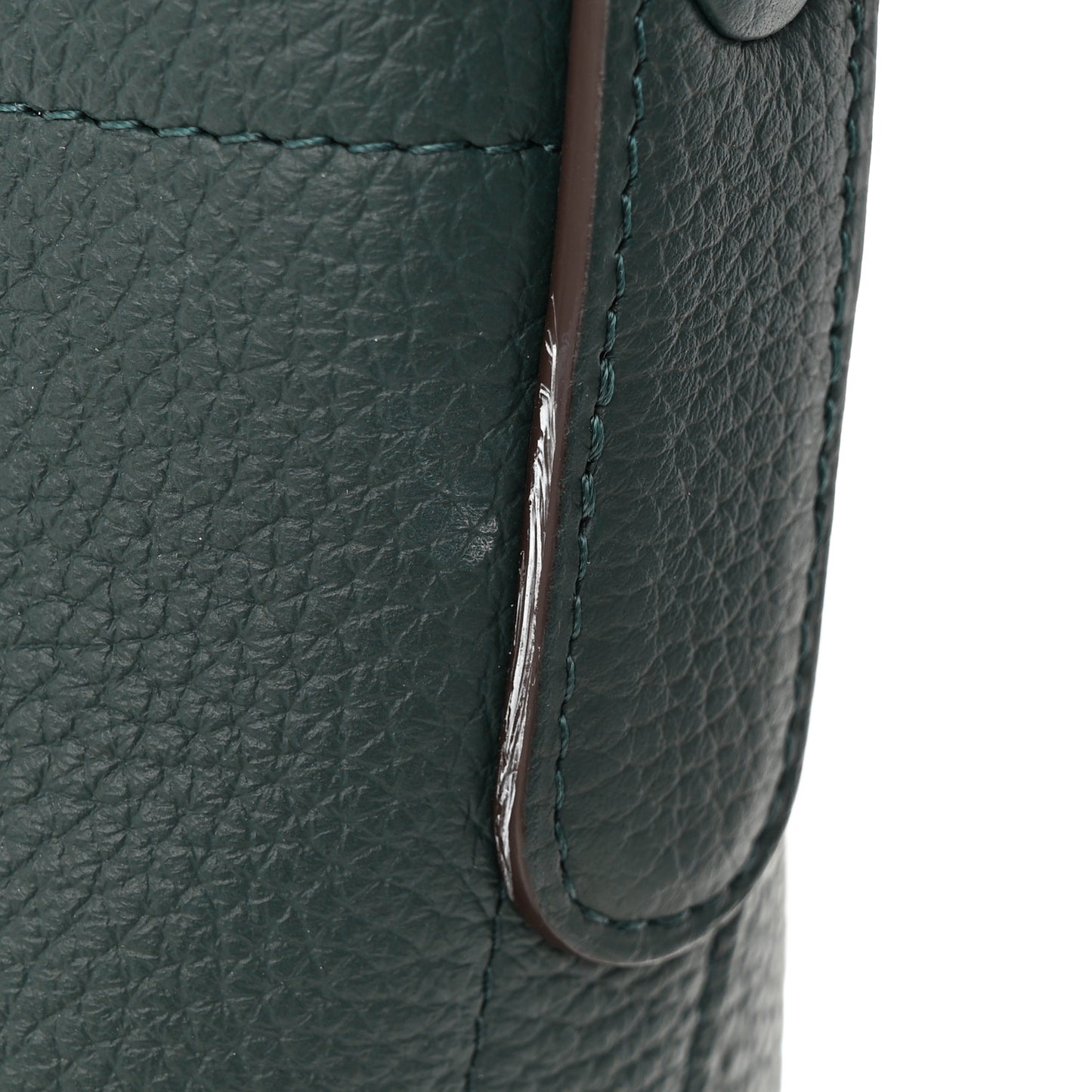 Taurillon Pin Daily Surpique Bucket