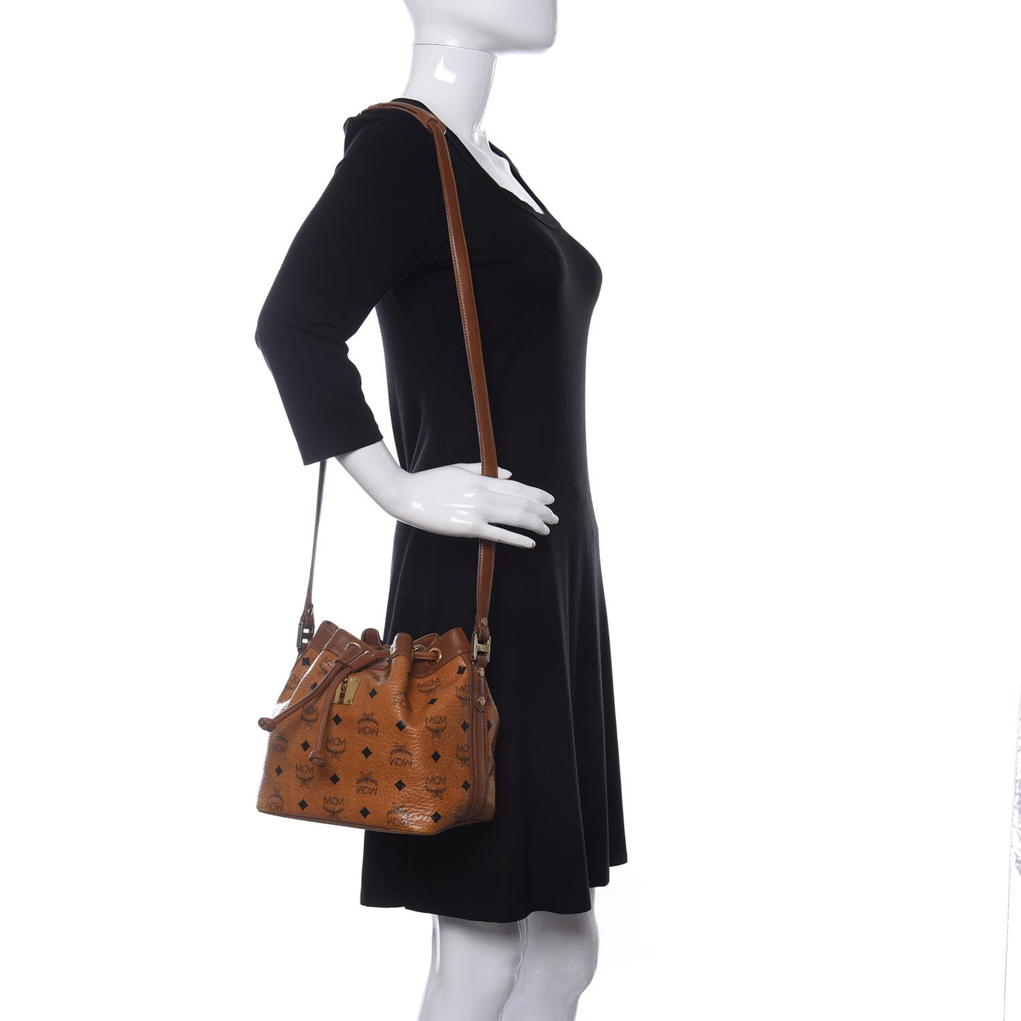 Visetos Essential Drawstring Bucket Bag Cognac
