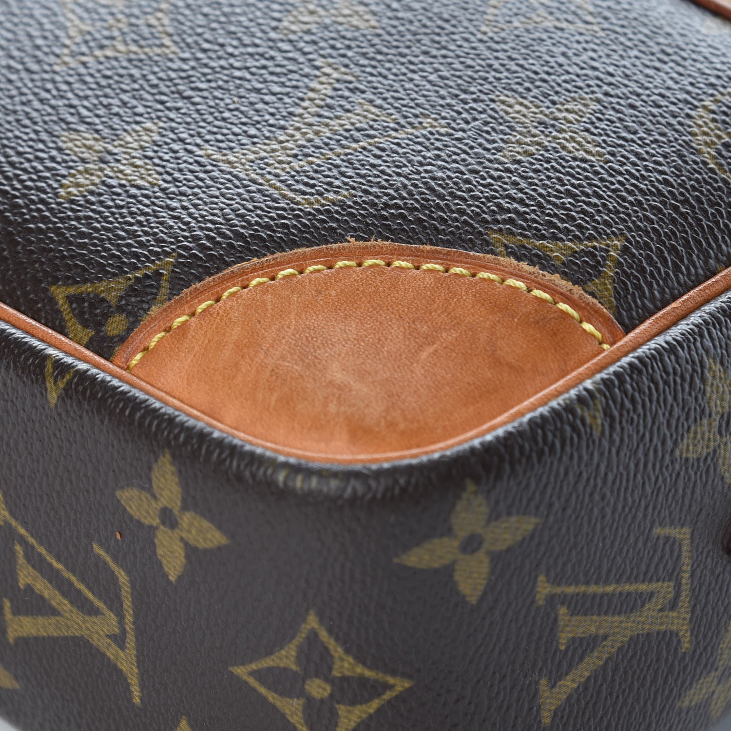 Louis Vuitton Monogram Trocadero 27 8 of 8