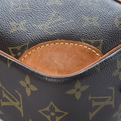 Louis Vuitton Monogram Trocadero 27 8 of 8