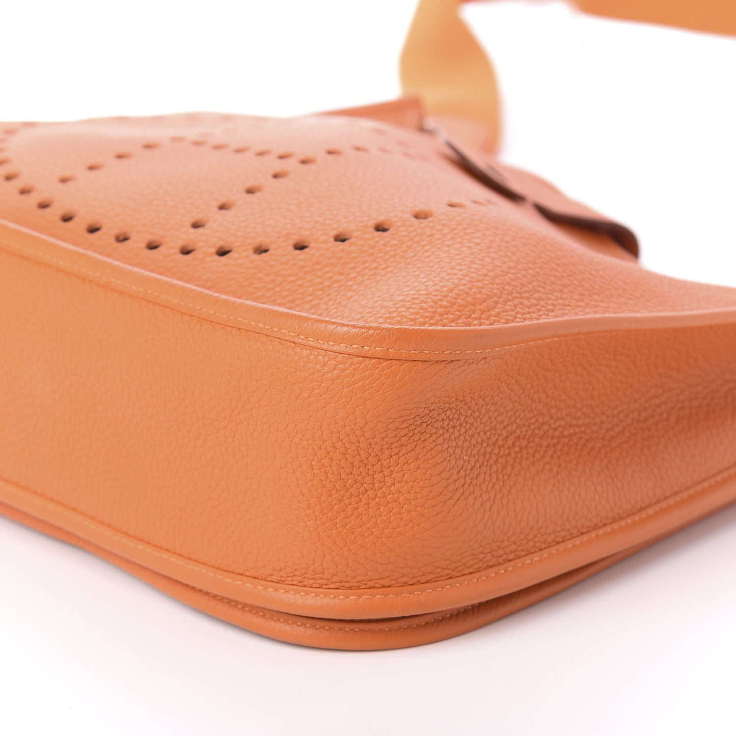 Taurillon Clemence Evelyne III GM Orange