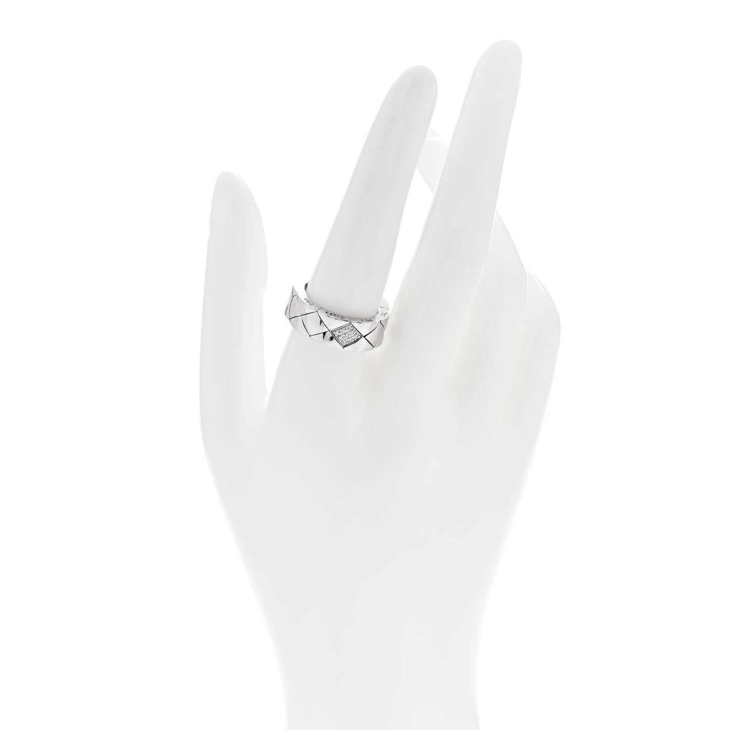 18K White Gold Diamond Matelasse Ring 55 7.25
