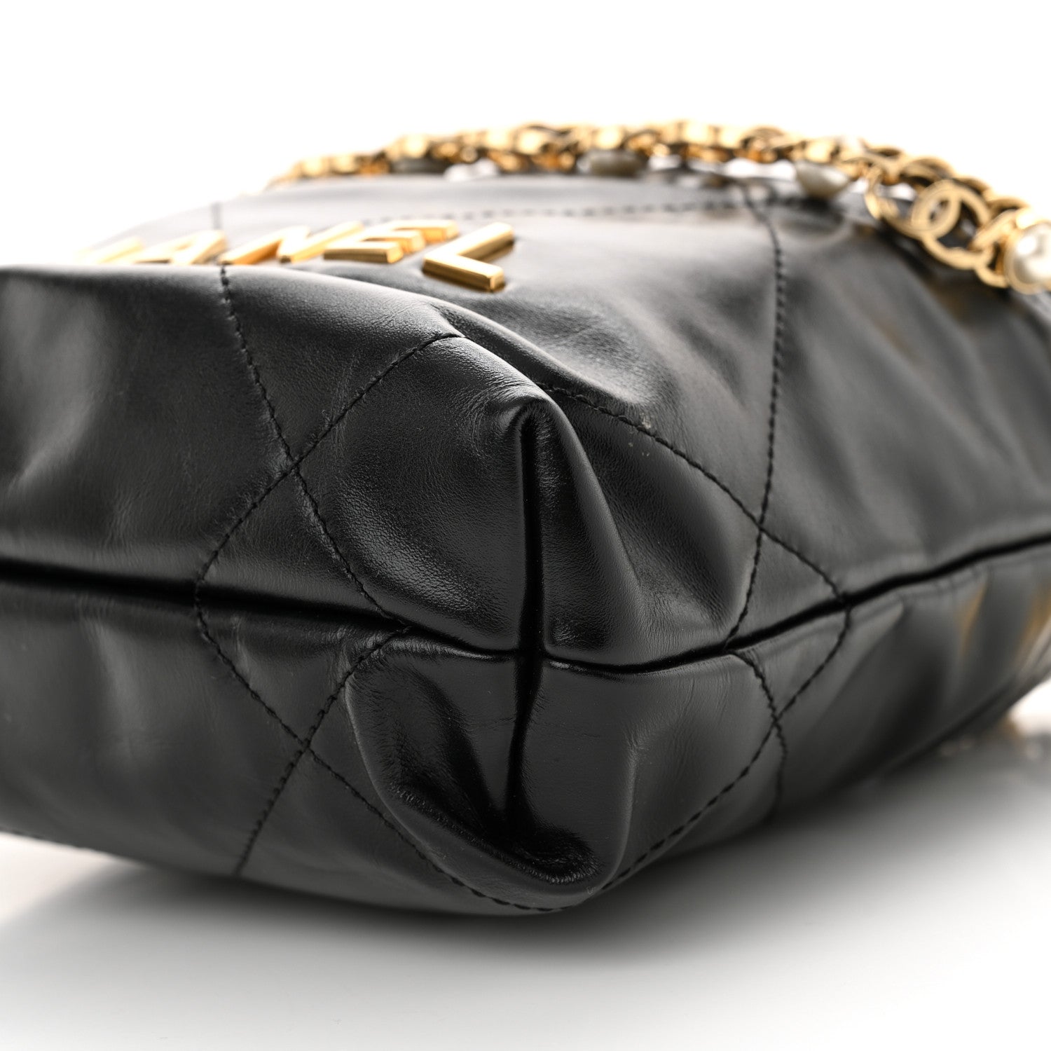 Chanel Shiny Calfskin Quilted Pearl CC Chain Mini Chanel 22 Black 10 of 11