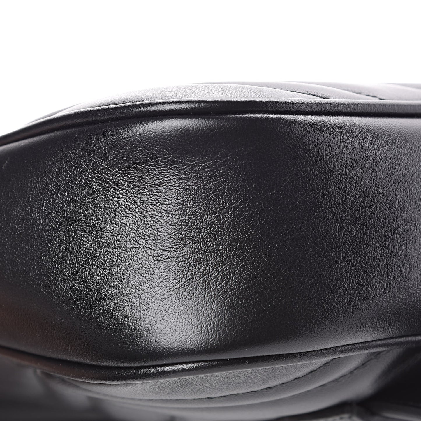 Calfskin Matelasse Mens GG Marmont Belt Bag 100 40 Black