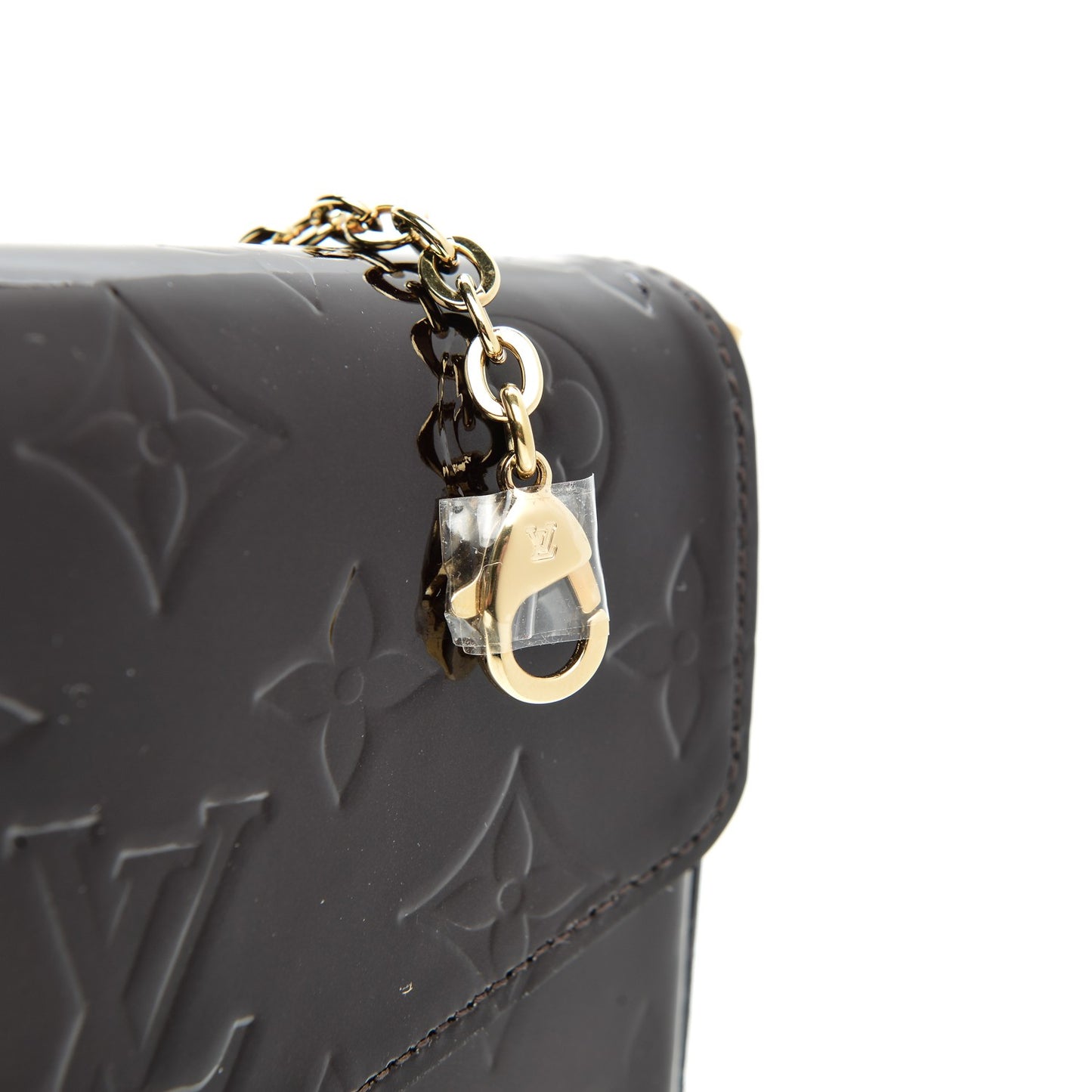 Vernis Pochette Felicie Chain Wallet Amarante