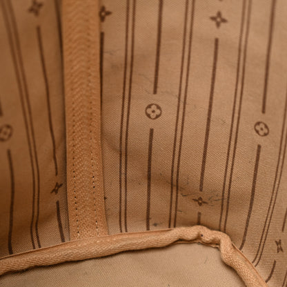 Louis Vuitton Monogram Neverfull MM 14 of 20