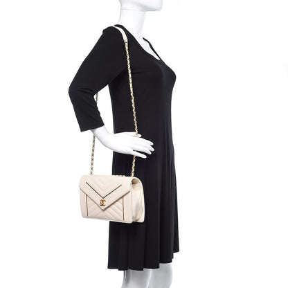 Chanel Lambskin Reversed Chevron Quilted Flap White 2 of 15