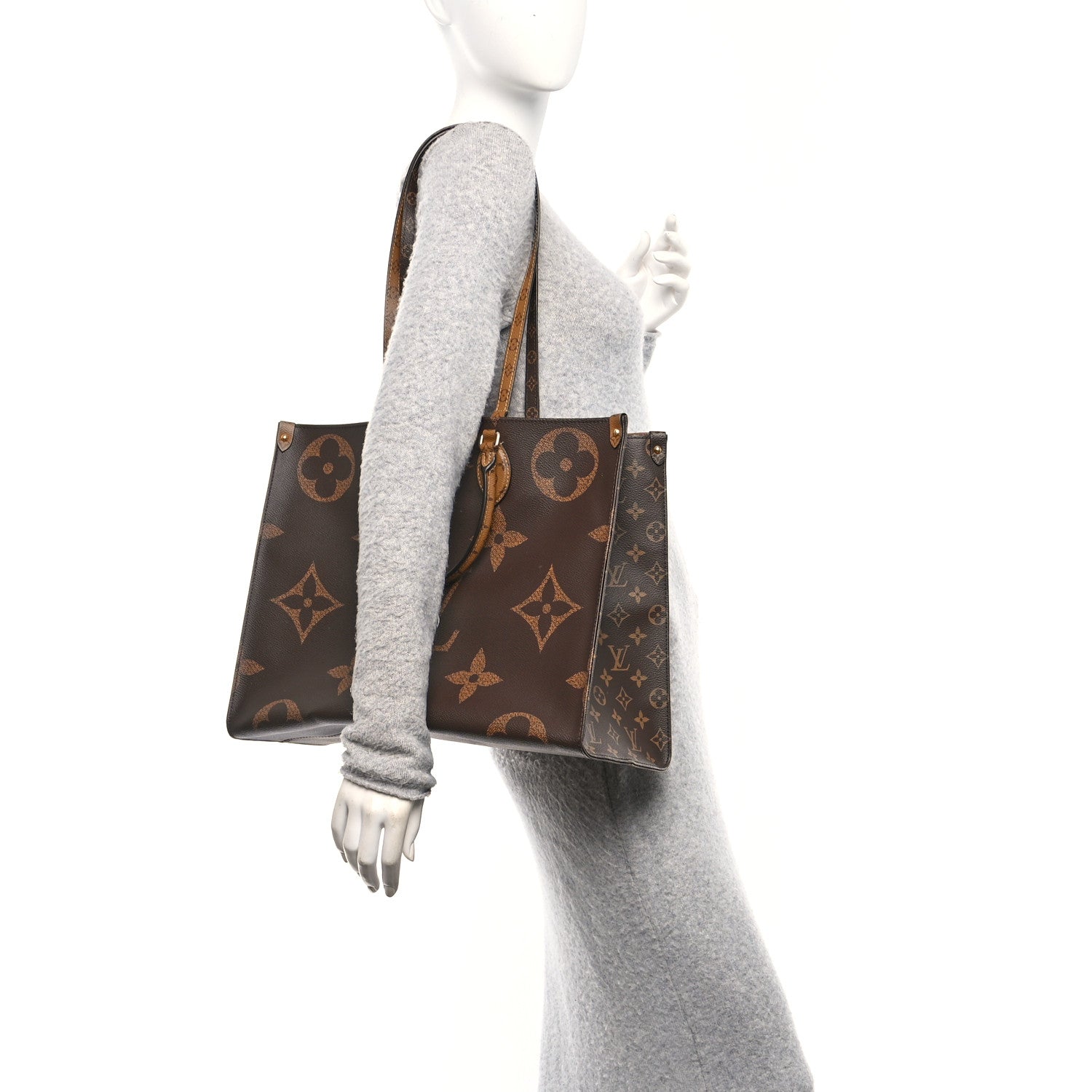 Louis Vuitton Reverse Monogram Giant Onthego GM 2 of 9