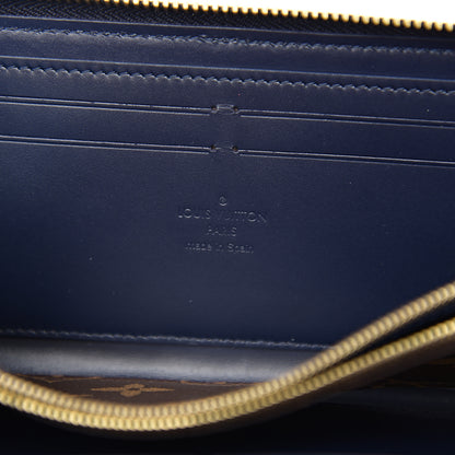 Louis Vuitton Vernis Zippy Wallet Blue 5 of 5