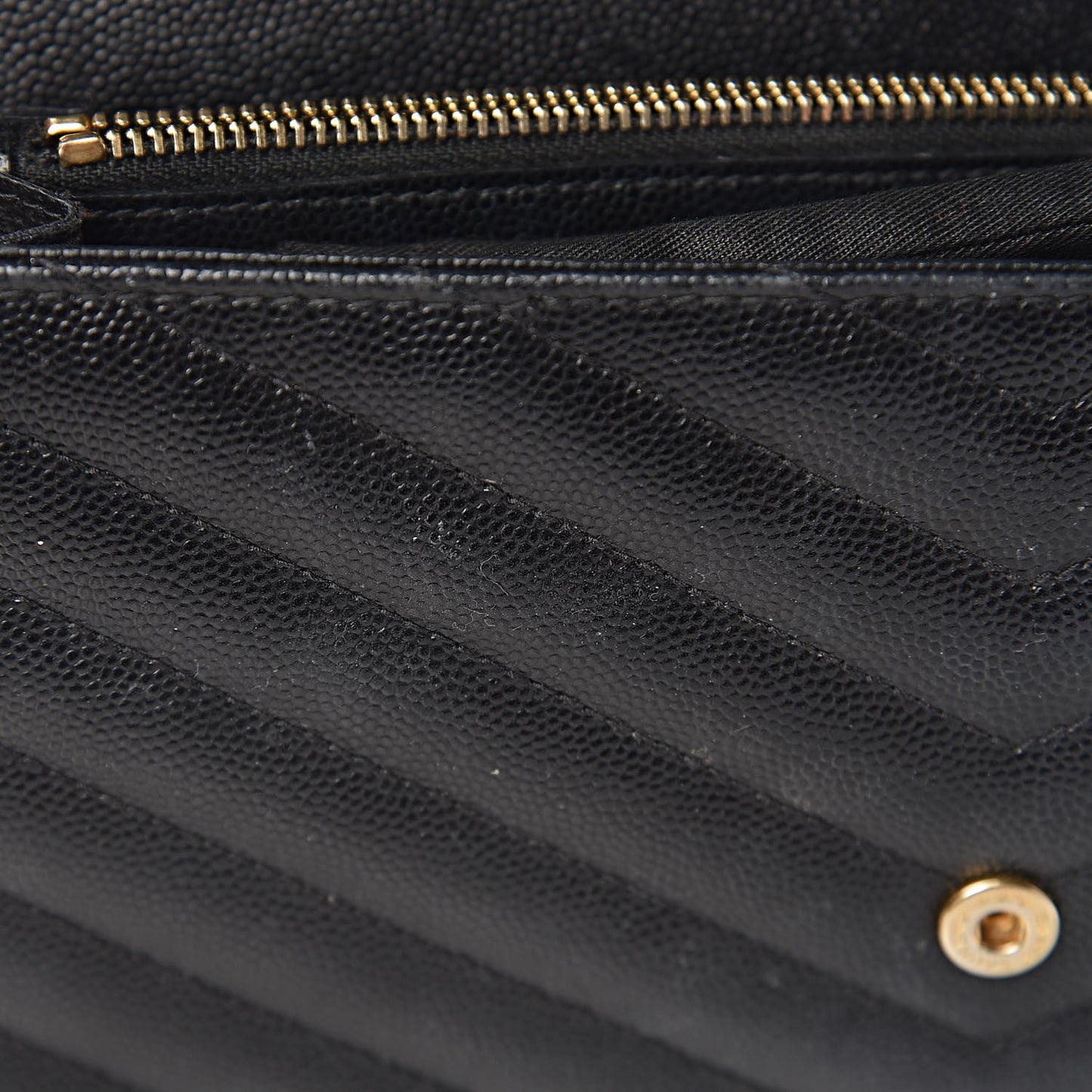 Grain De Poudre Matelasse Chevron Monogram Chain Wallet Black