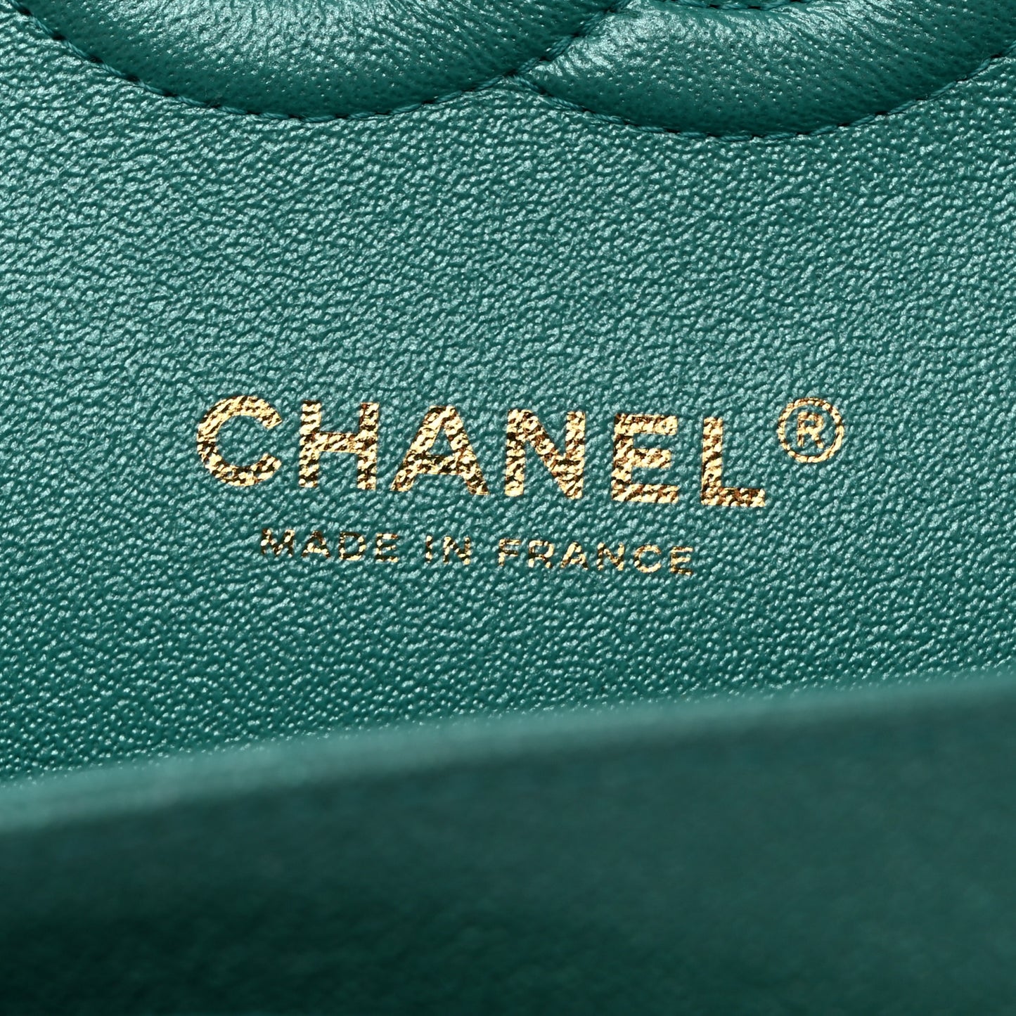 Iridescent Caviar Quilted Medium Double Flap Green