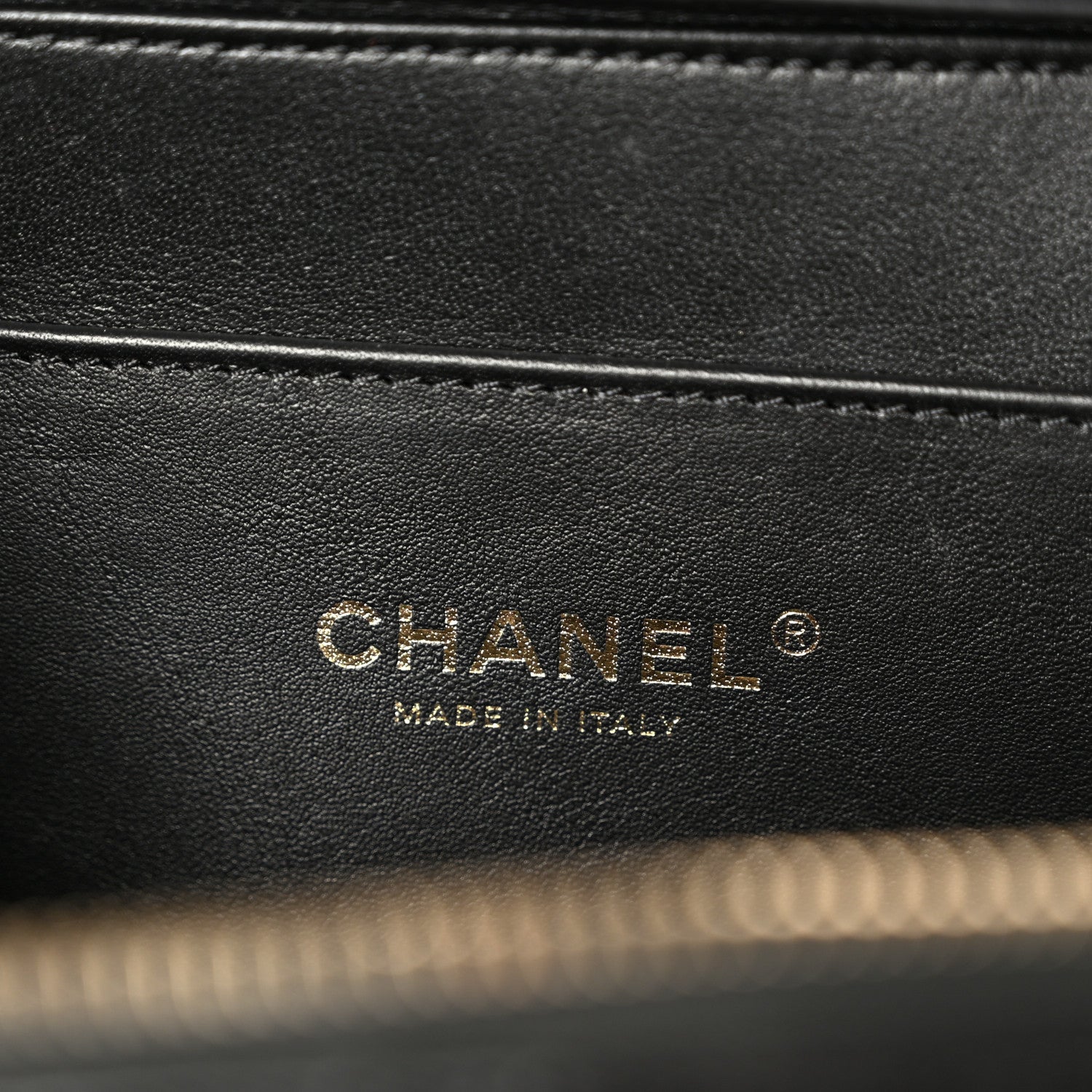 Chanel Shiny Calfskin Quilted Top Handle Vanity Black 7 of 12