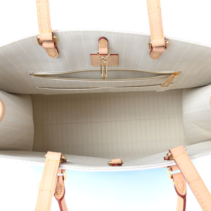 Louis Vuitton Monogram Giant Raffia Hamptons By The Pool Onthego GM Blue 4 of 8