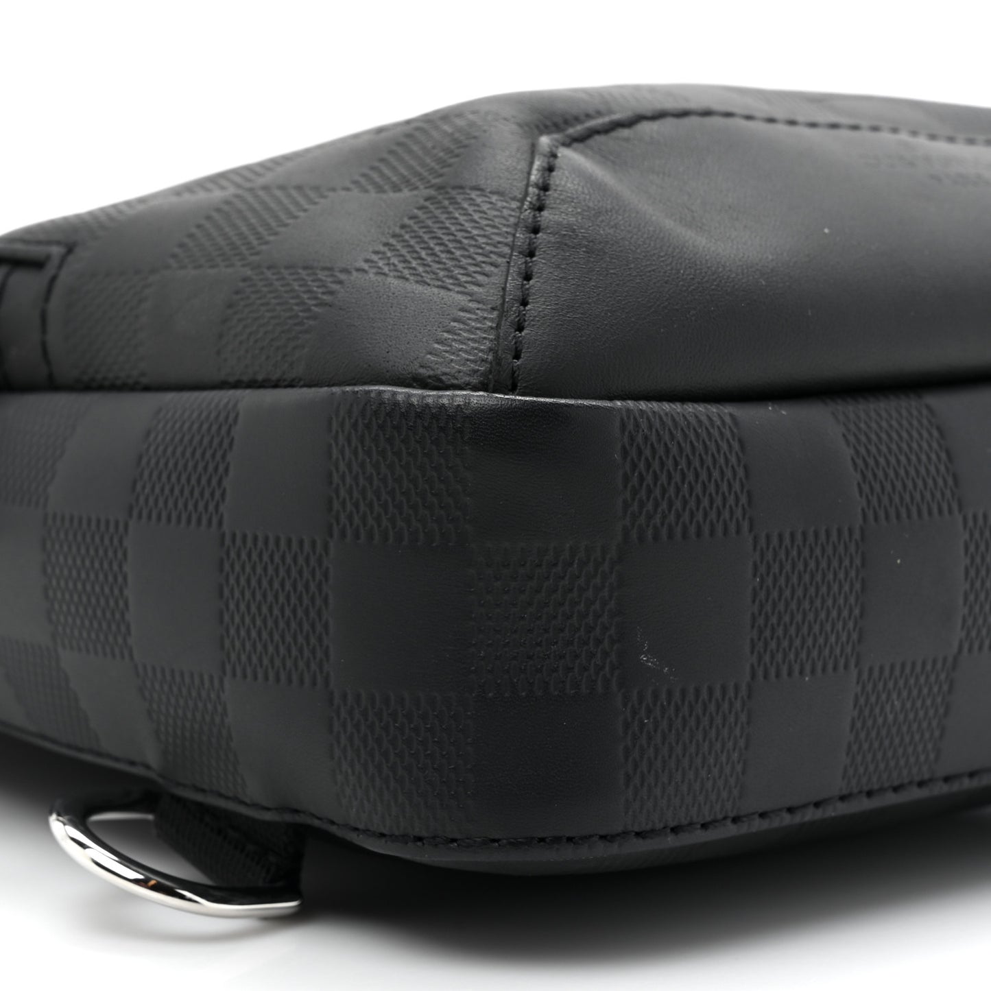 Damier Infini Avenue Sling Bag Onyx