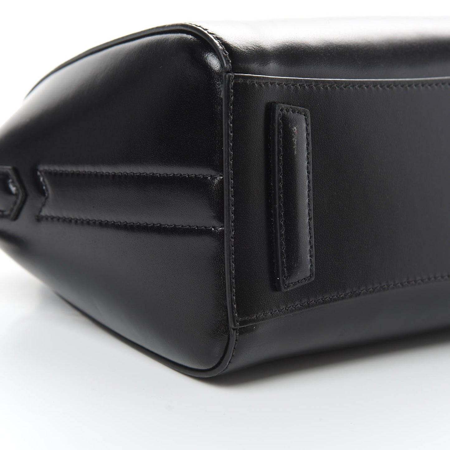 Shiny Lord Calfskin Mini Antigona Black