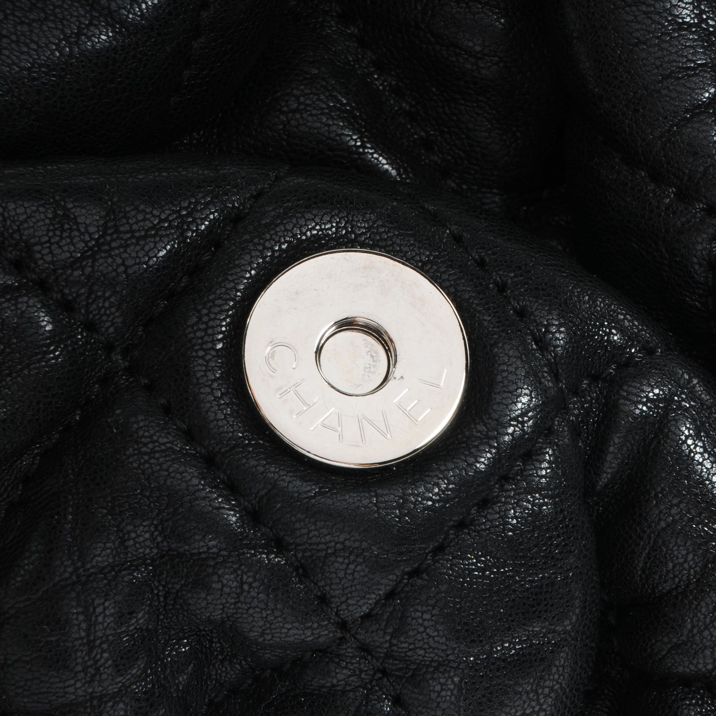 Lambskin Chain Around Medium Messenger Bag Black