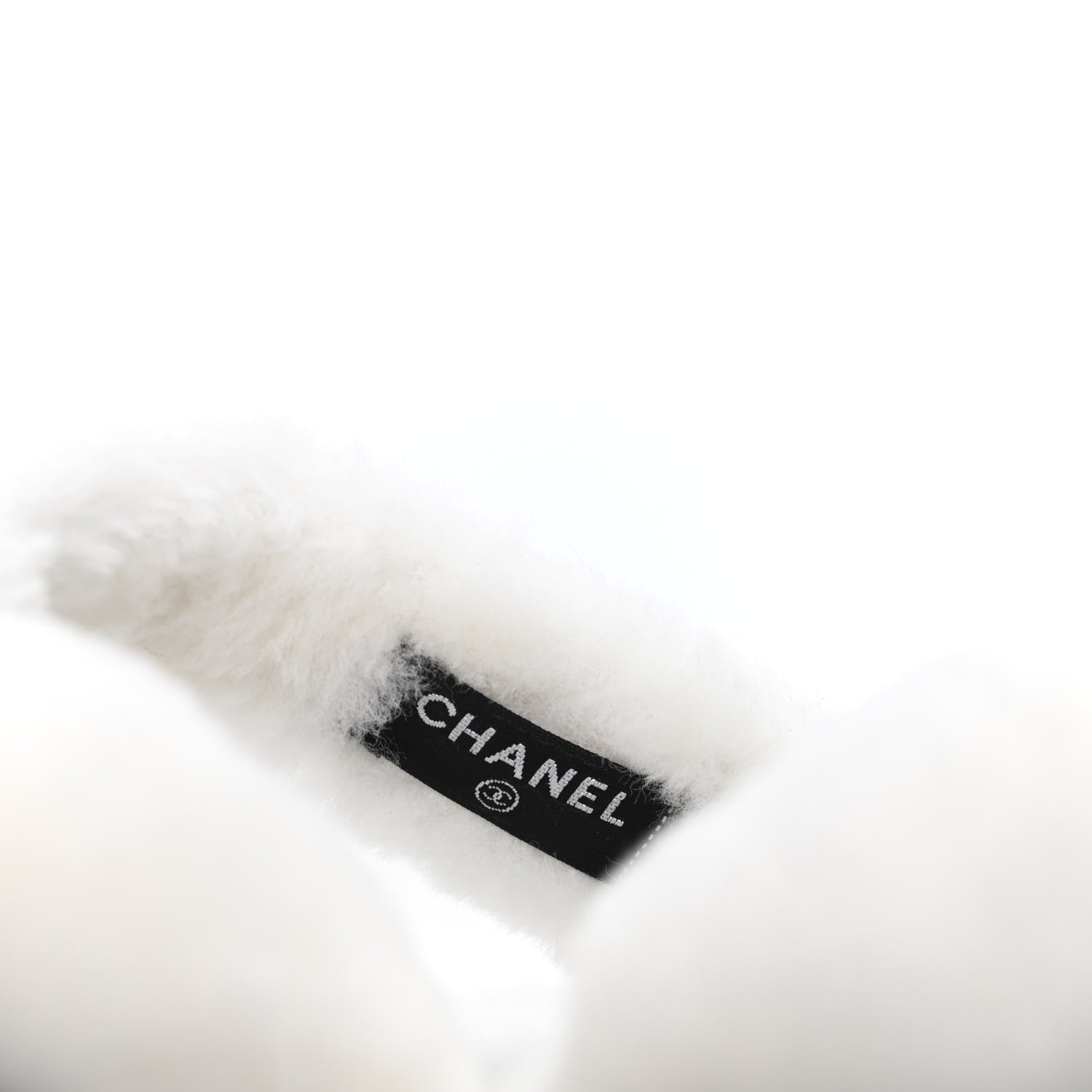 Chanel Shearling CC Ear Muffs White Black 762231 – FASHIONPHILE
