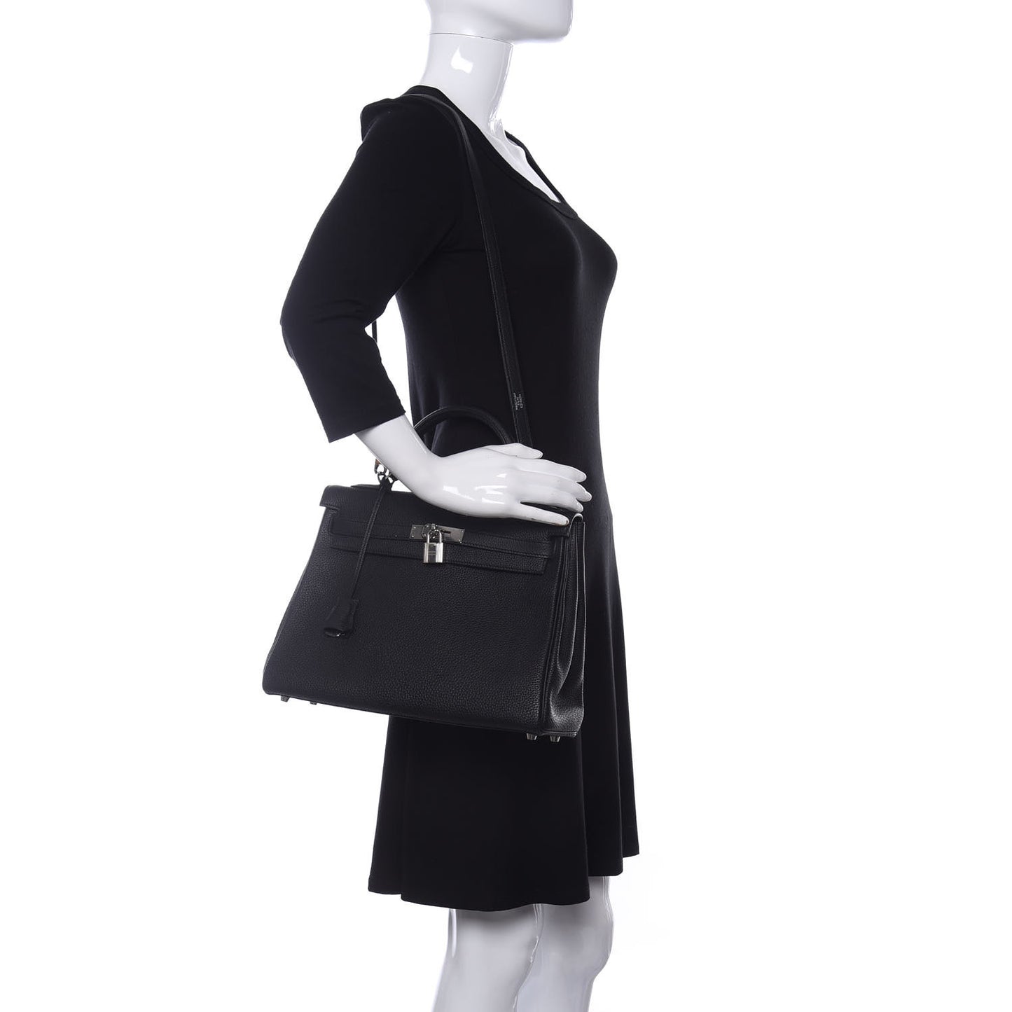 Togo Kelly Retourne 32 Black