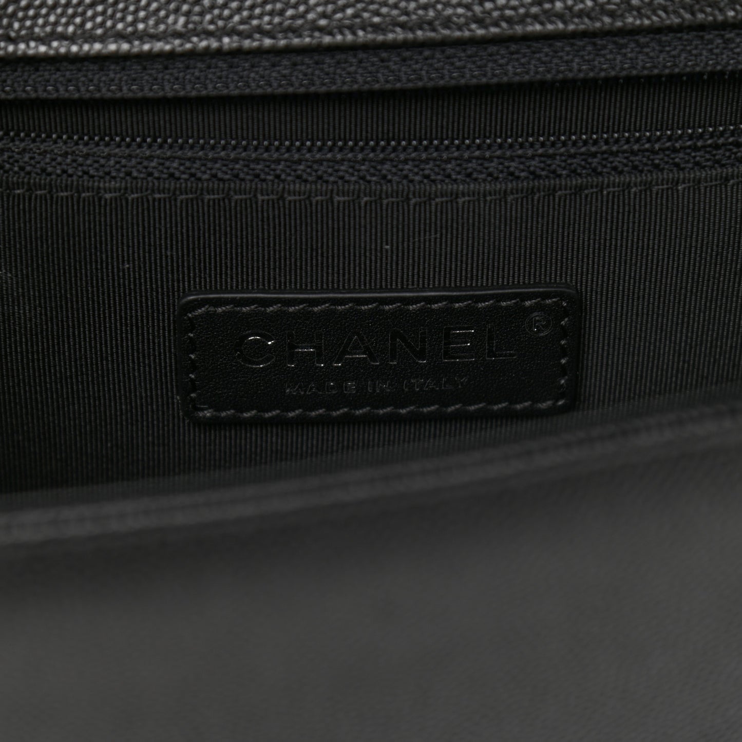 Caviar Quilted New Medium Boy Flap Black