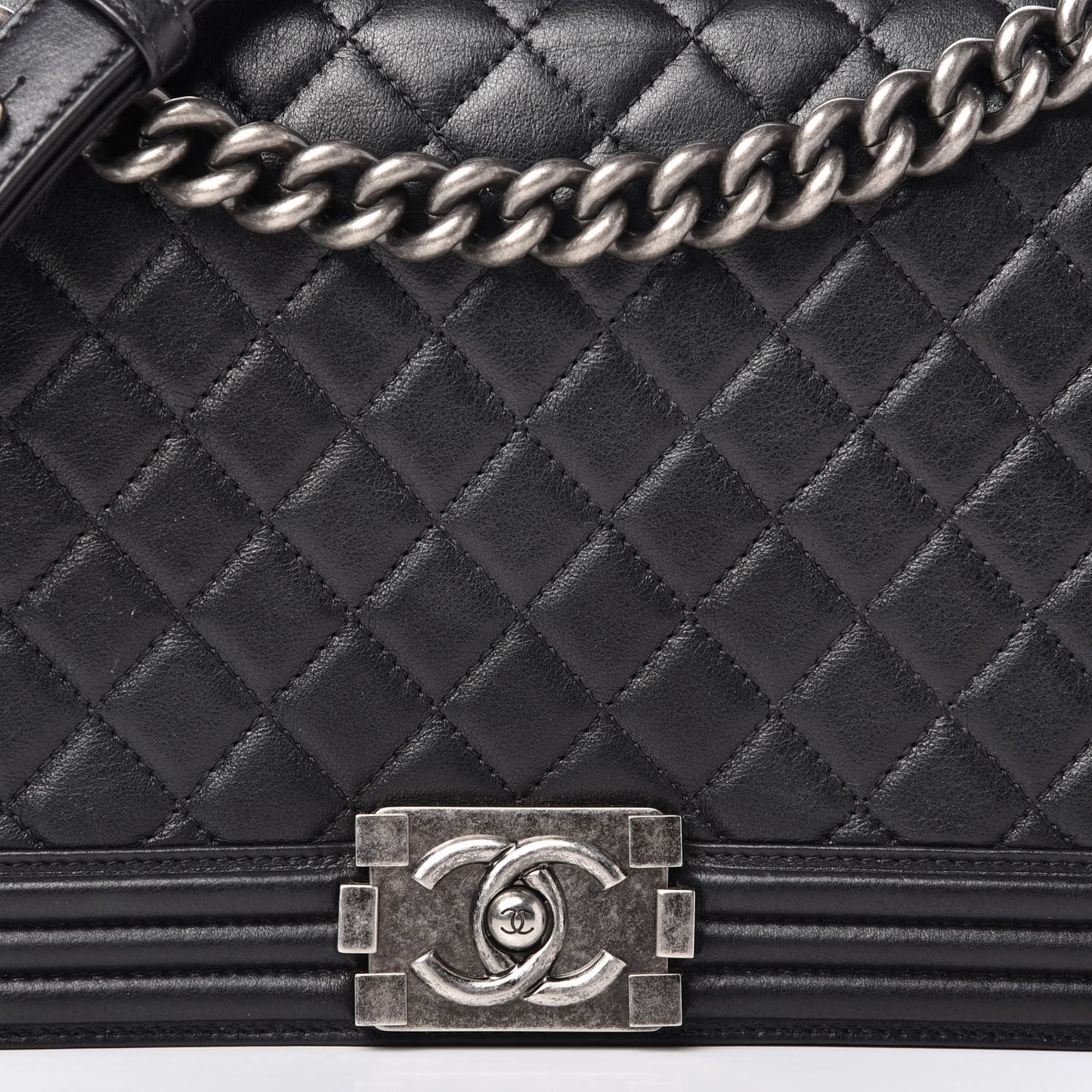 Metallic Calfskin Quilted New Medium Boy Flap Black