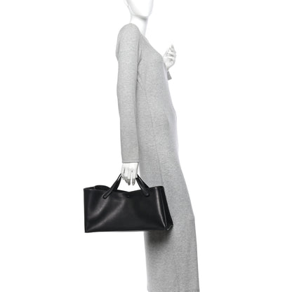 The Row Polished Saddle Calfskin Idaho Top Handle Black 2 of 11